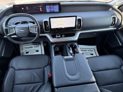 2025 Ford Expedition Platinum