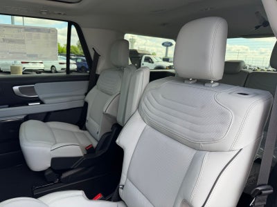 2026 Ford Expedition Platinum
