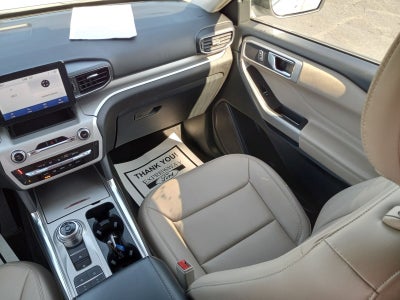 2024 Ford Explorer XLT