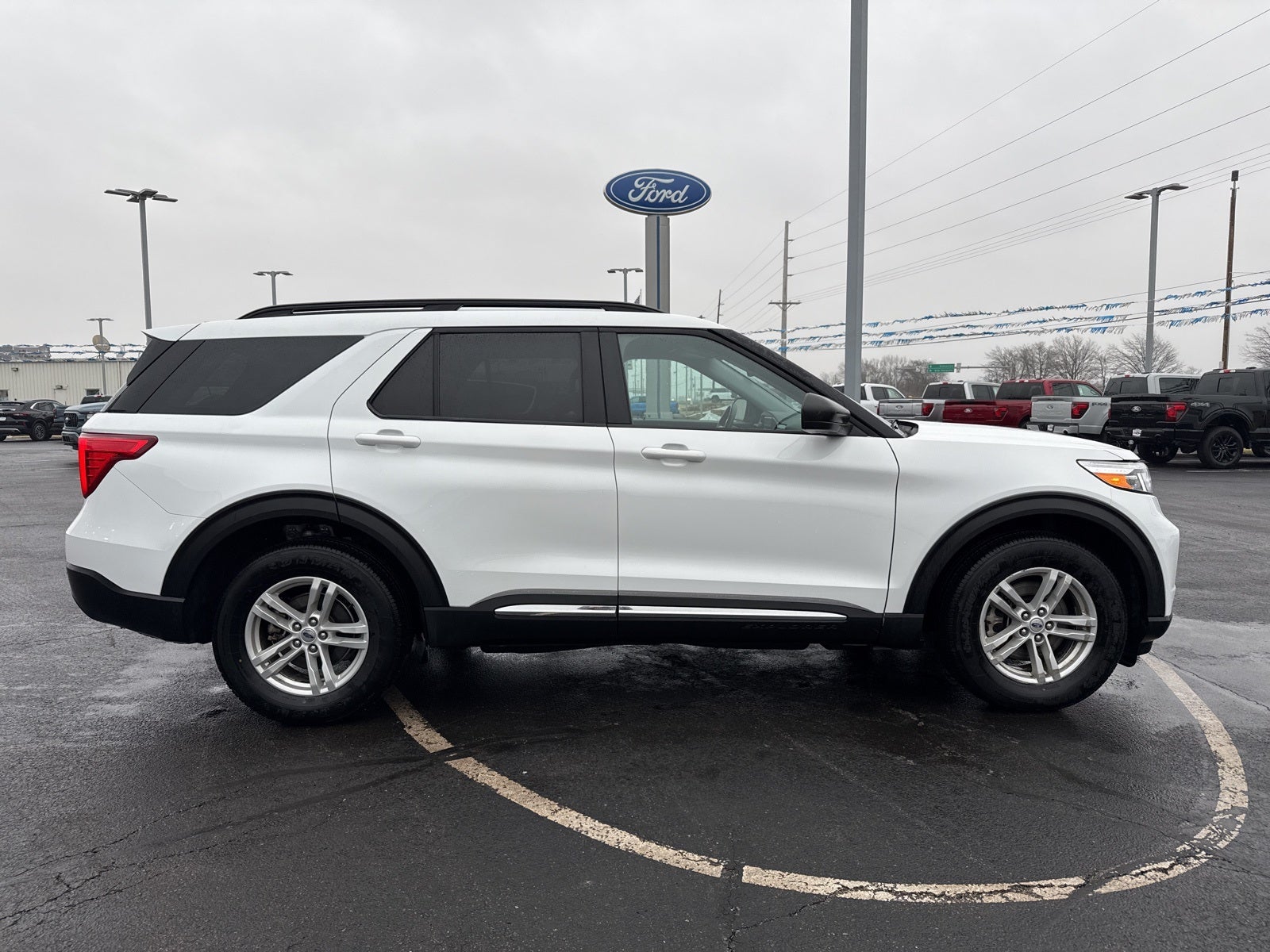 2024 Ford Explorer XLT