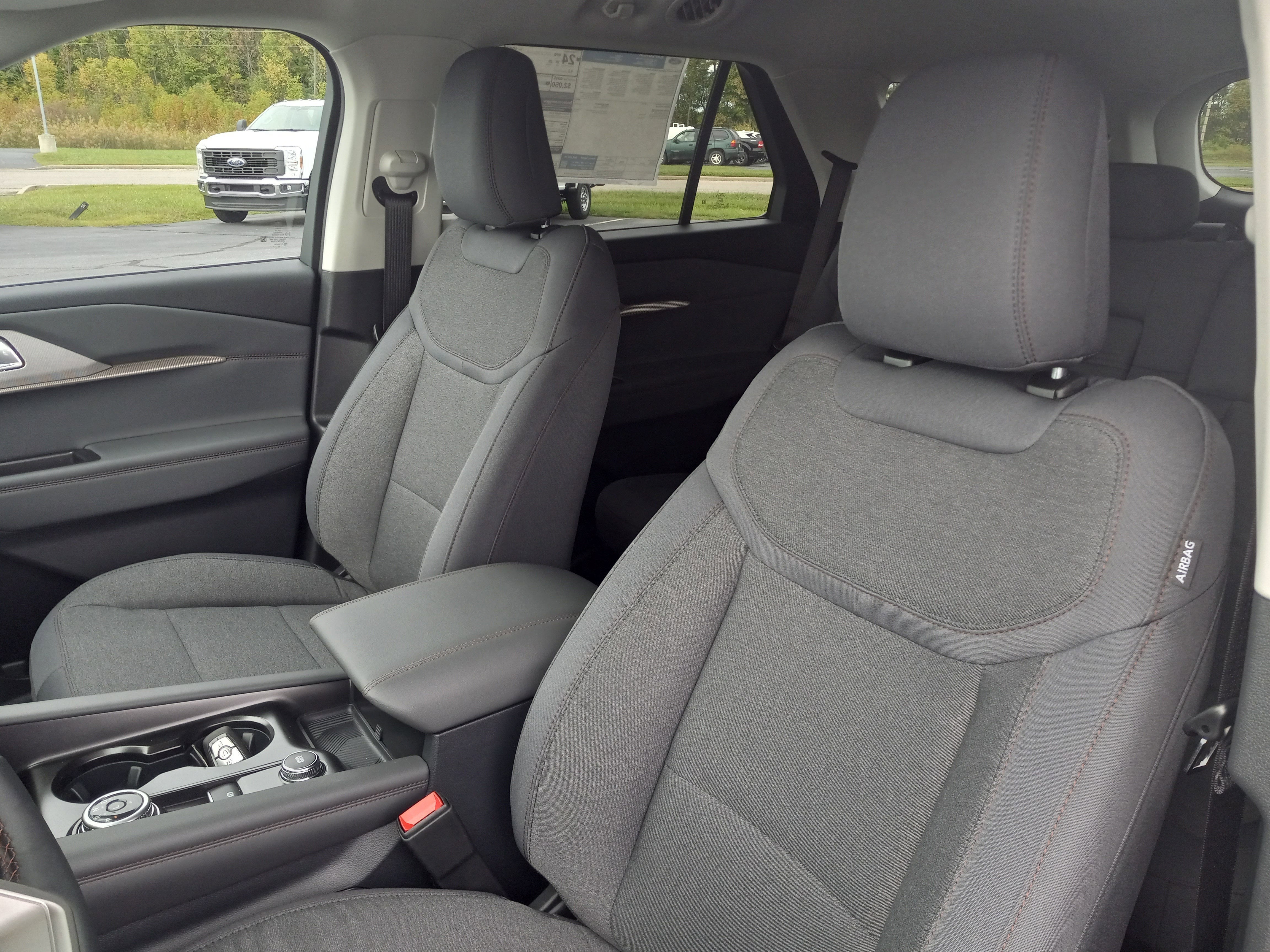 2026 Ford Explorer Active w/200A Pkg RWD