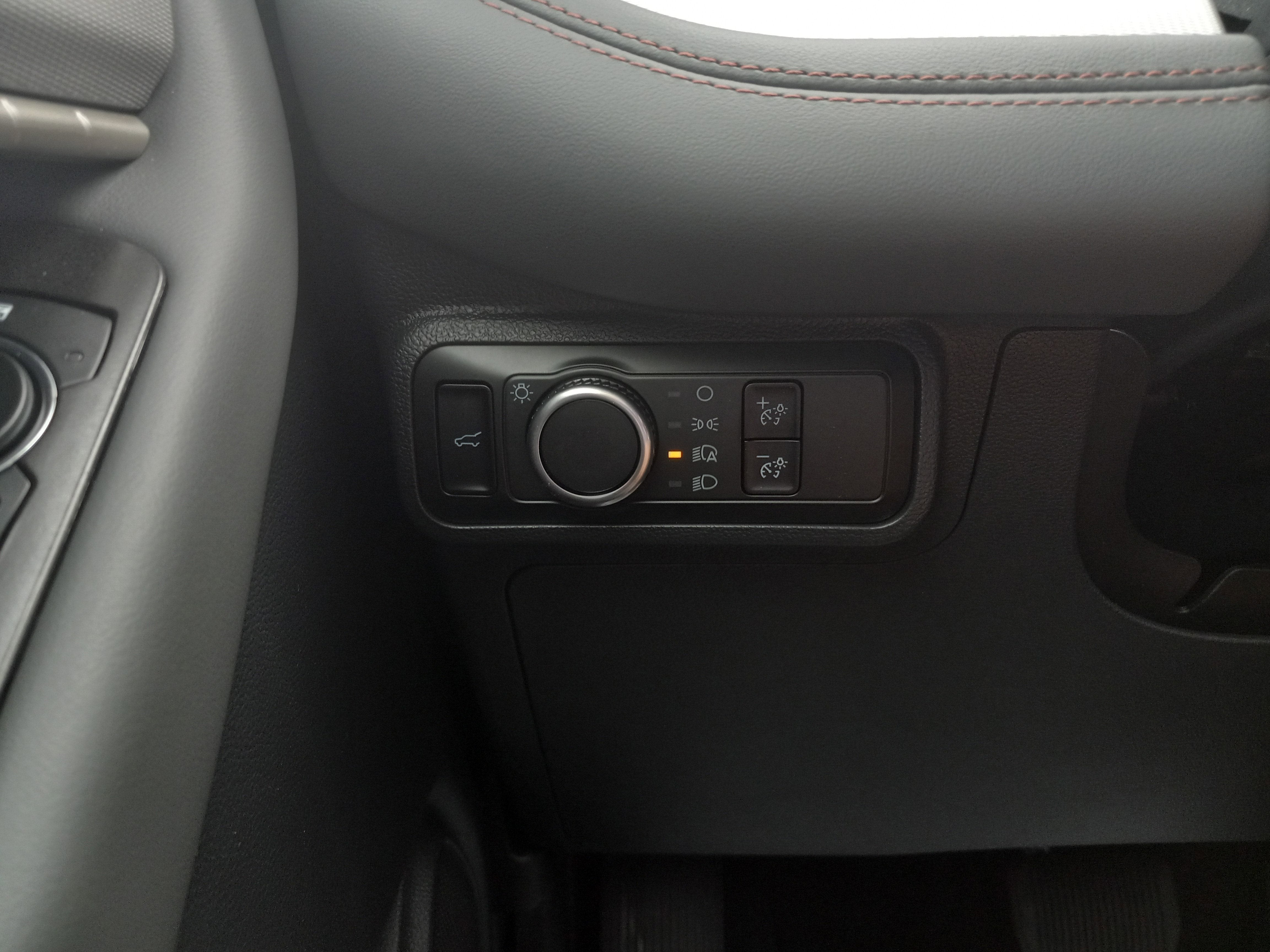 2026 Ford Explorer Active w/200A Pkg RWD