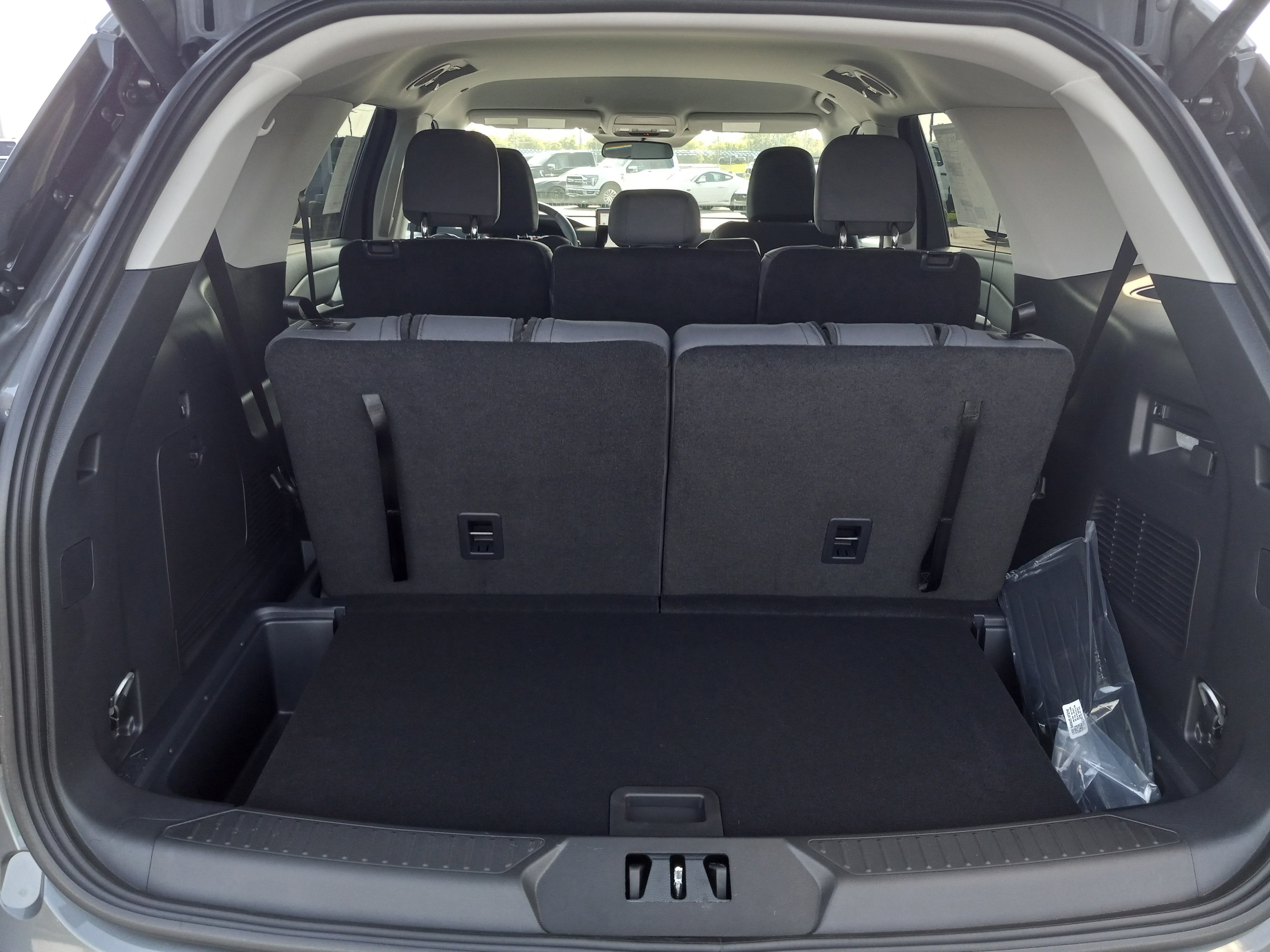 2025 Ford Explorer Active RWD