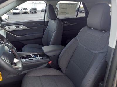 2025 Ford Explorer Active RWD