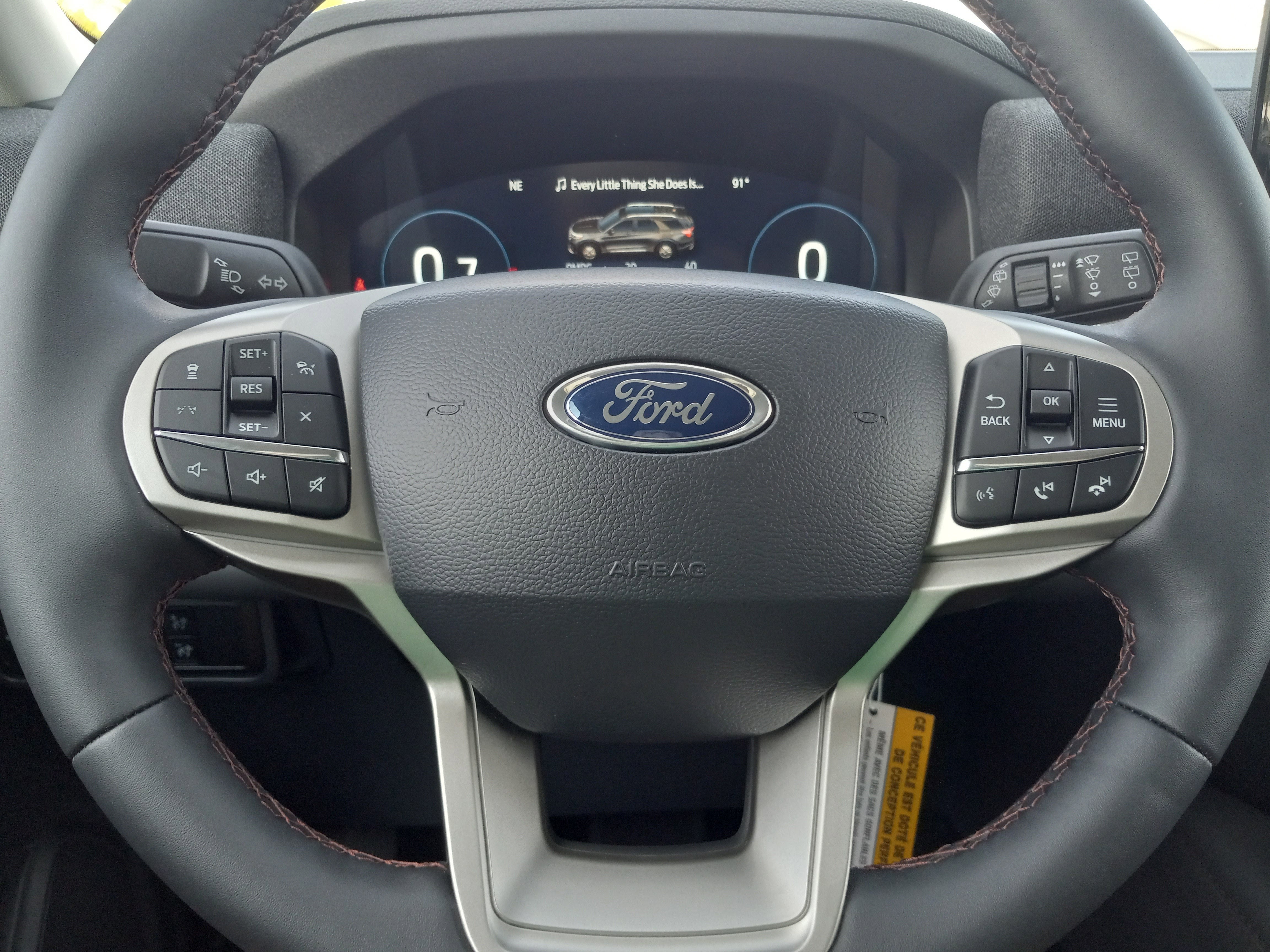 2025 Ford Explorer Active RWD