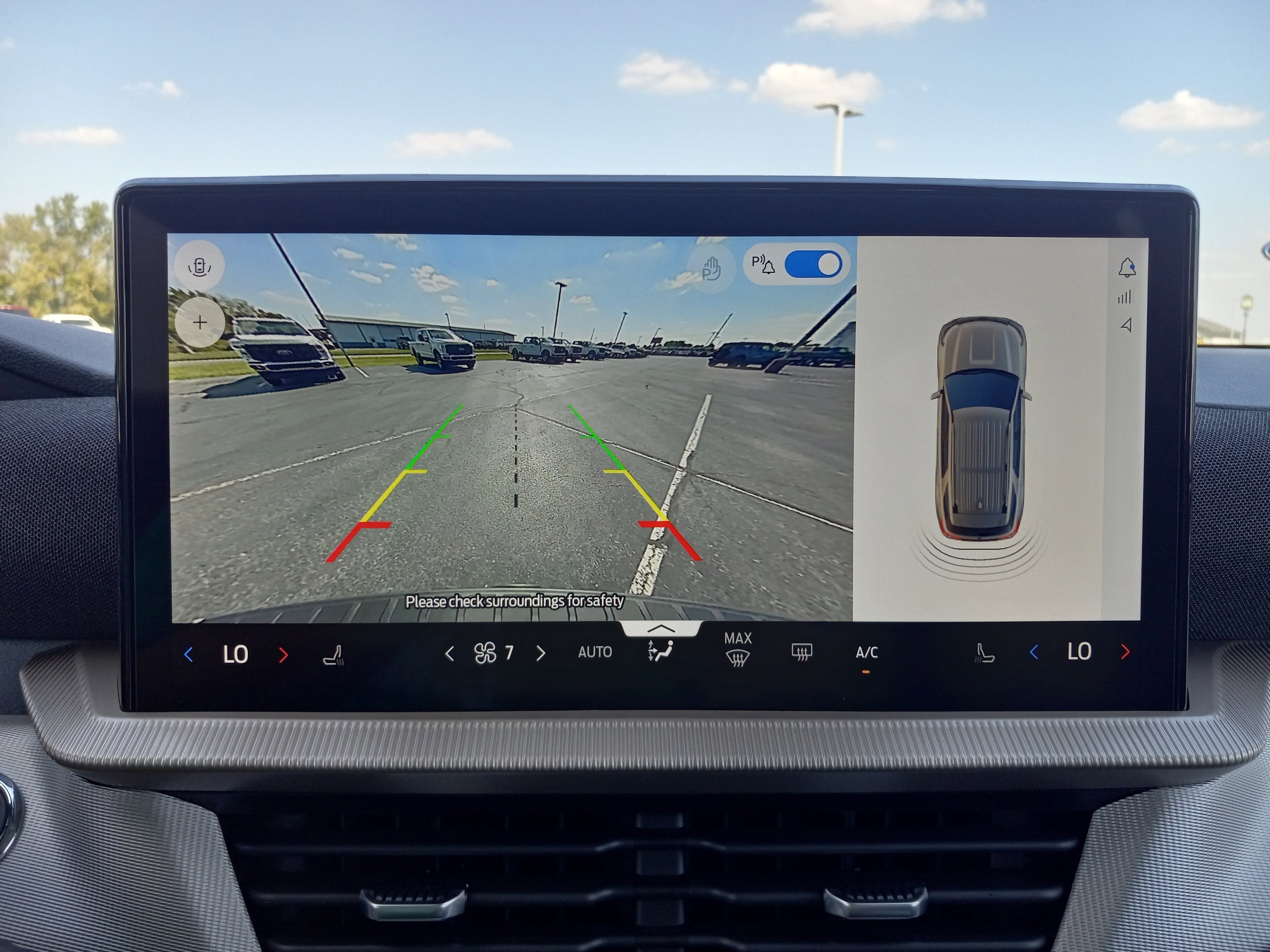 2025 Ford Explorer Active RWD