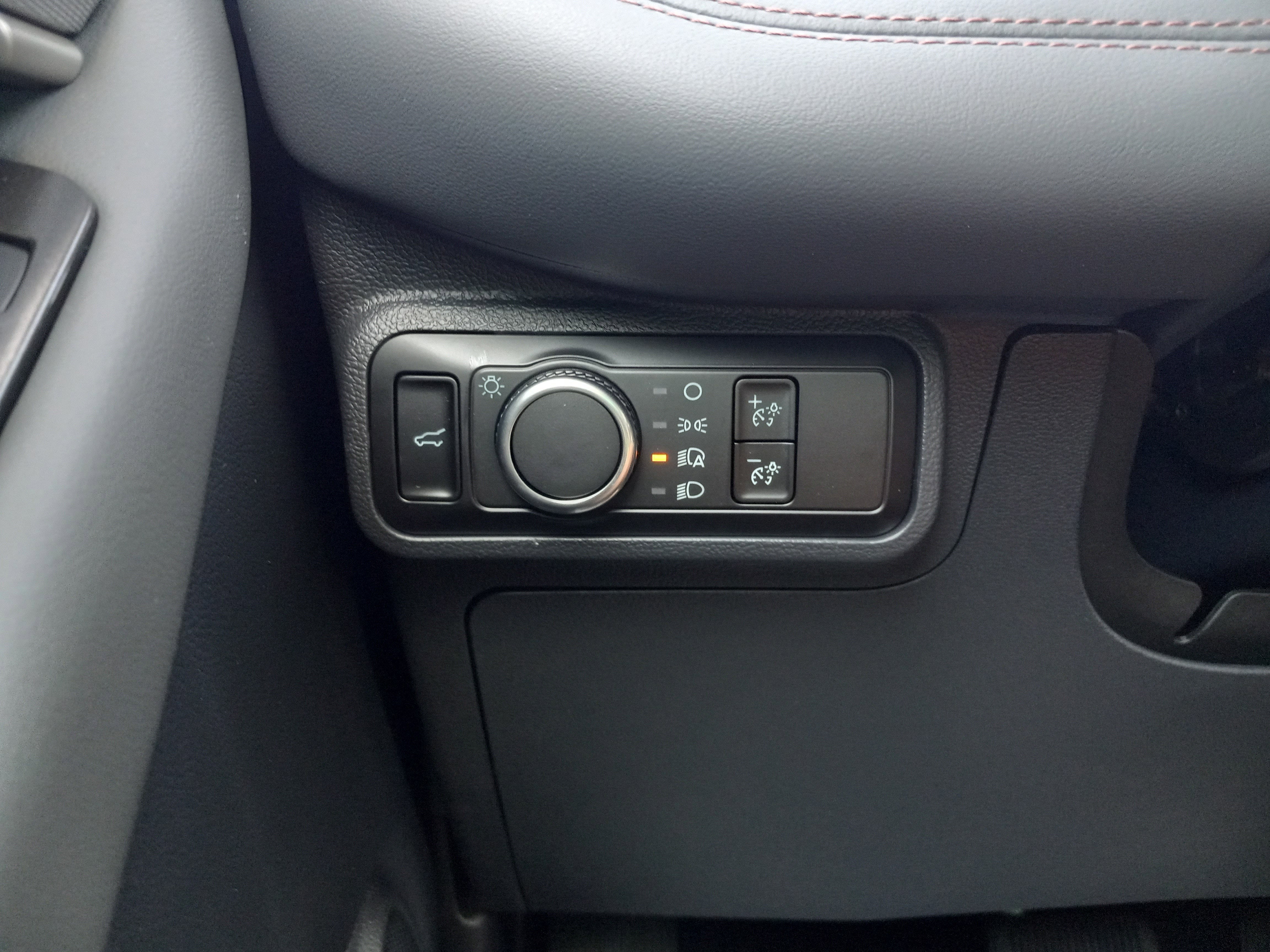 2025 Ford Explorer Active RWD