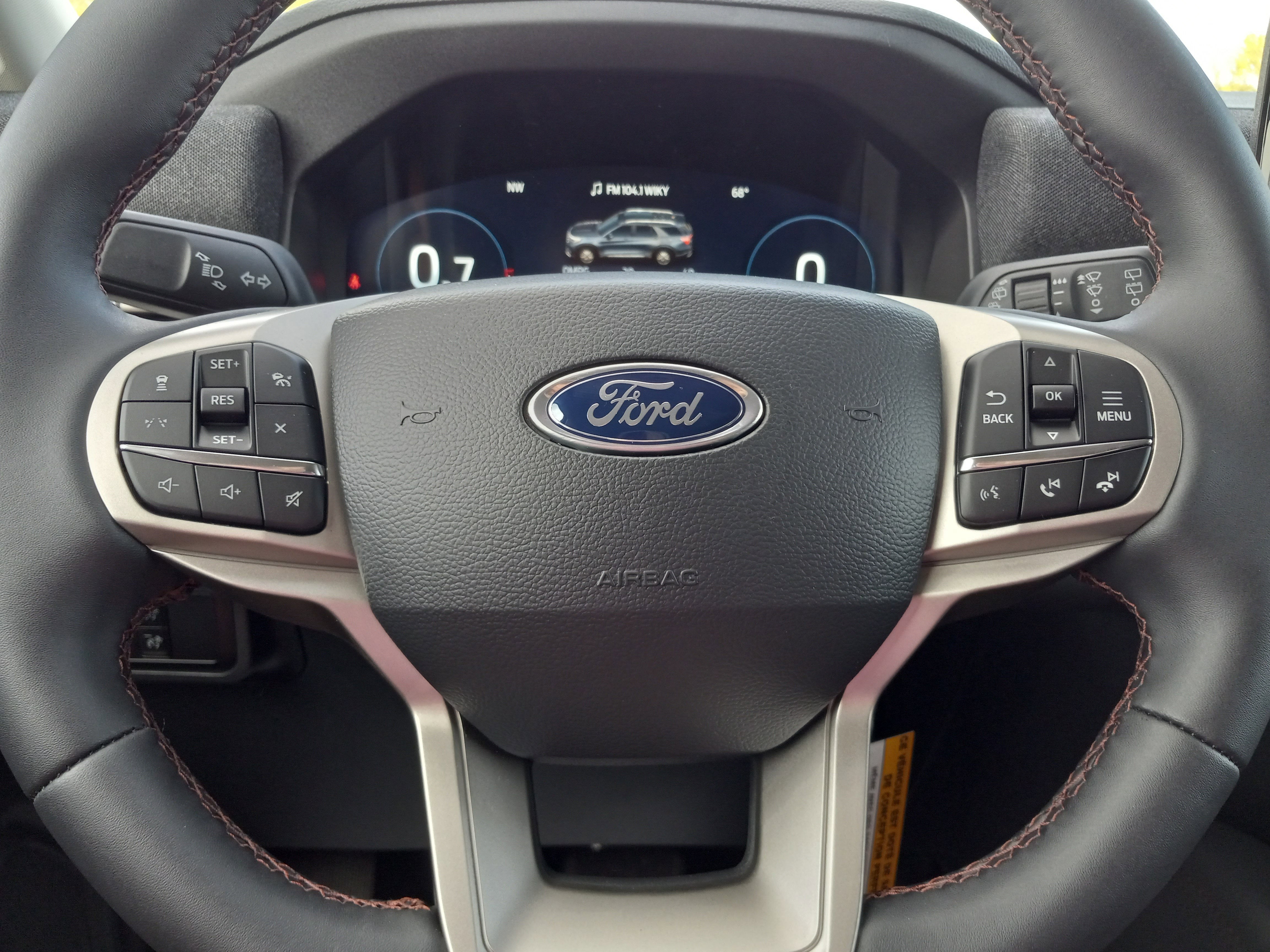 2026 Ford Explorer Active w/200A Pkg RWD