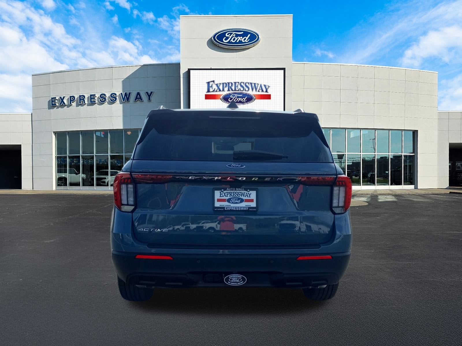 2026 Ford Explorer Active w/200A Pkg RWD