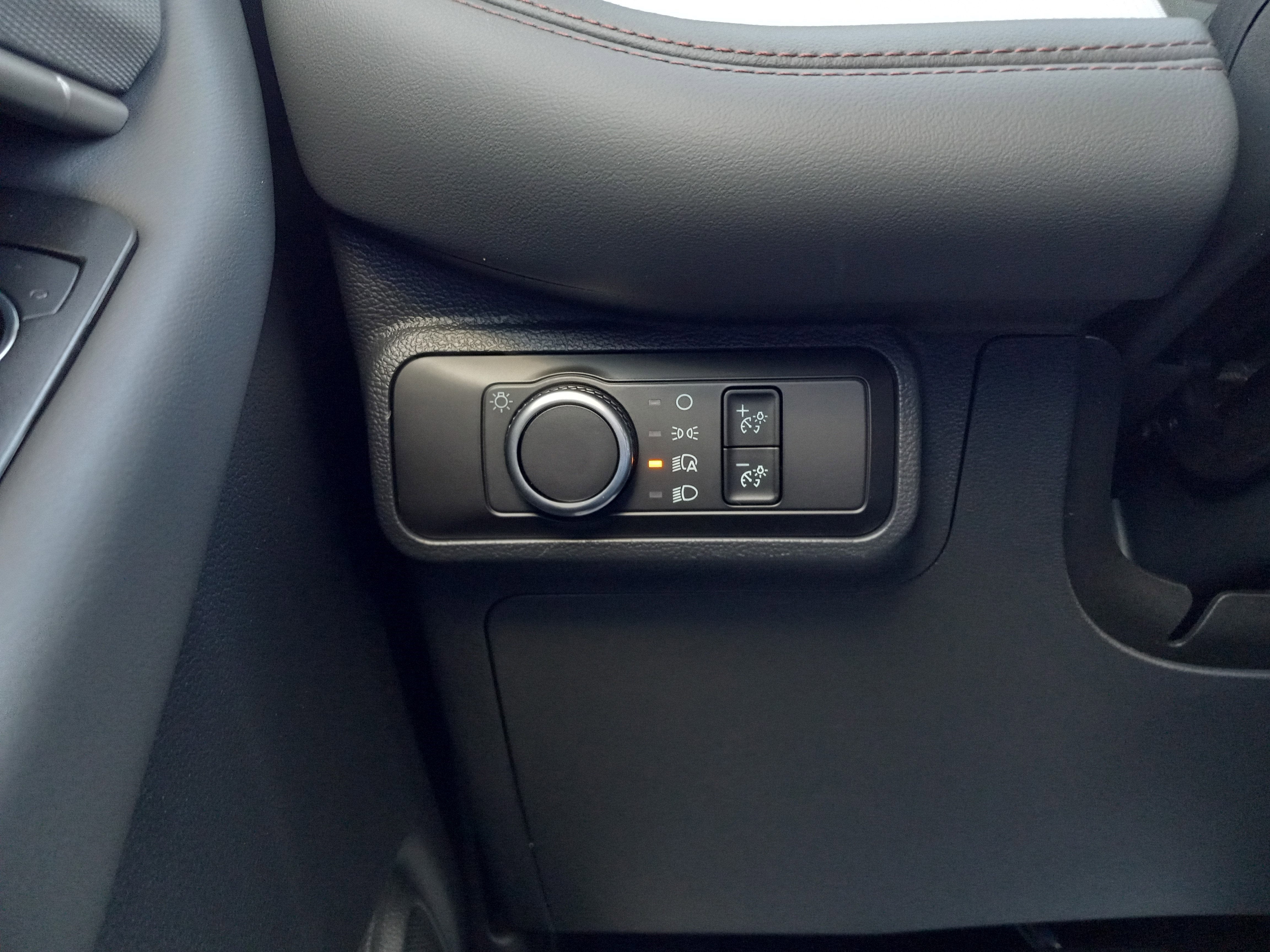 2026 Ford Explorer Active w/100A Pkg RWD