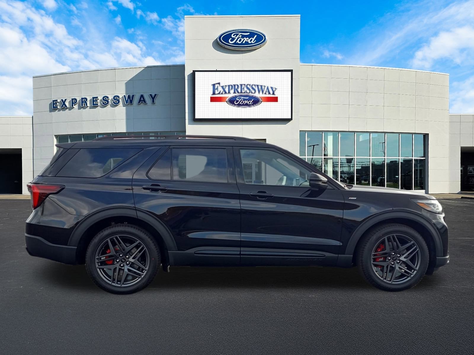 2026 Ford Explorer ST-Line RWD