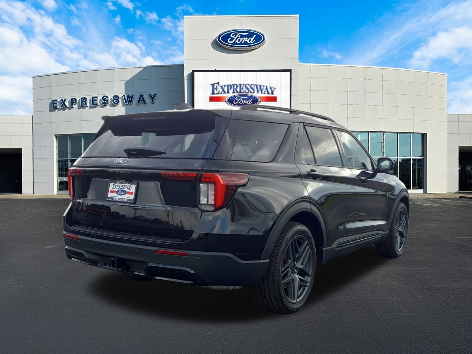 2026 Ford Explorer ST-Line RWD