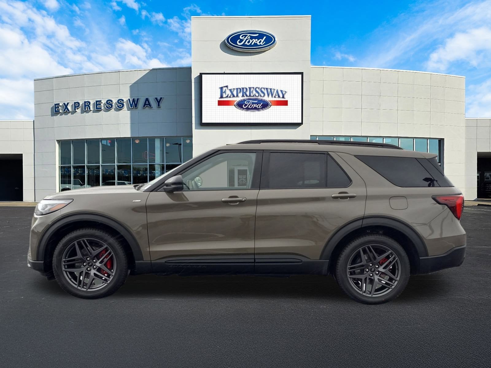 2026 Ford Explorer ST-Line RWD