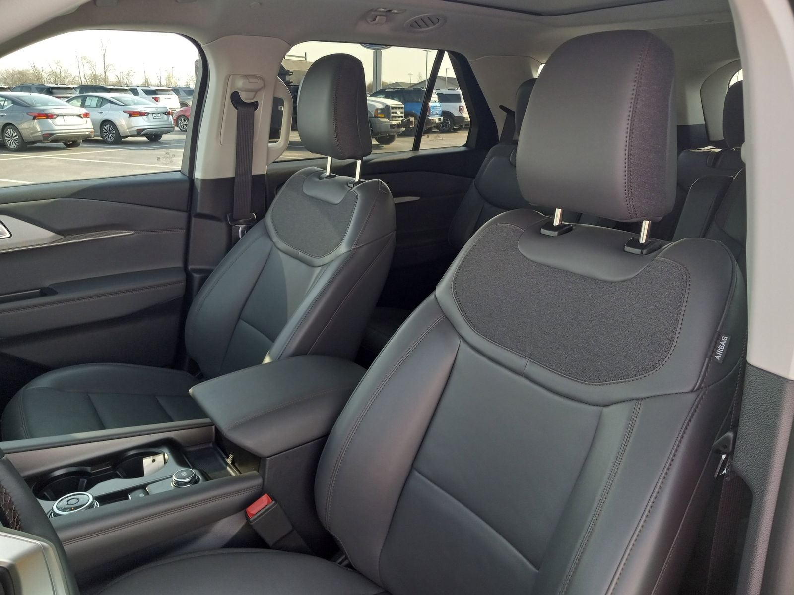 2025 Ford Explorer Active 4WD