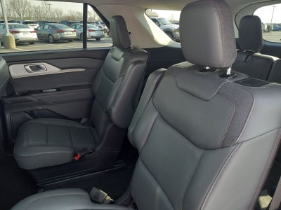 2025 Ford Explorer Active 4WD