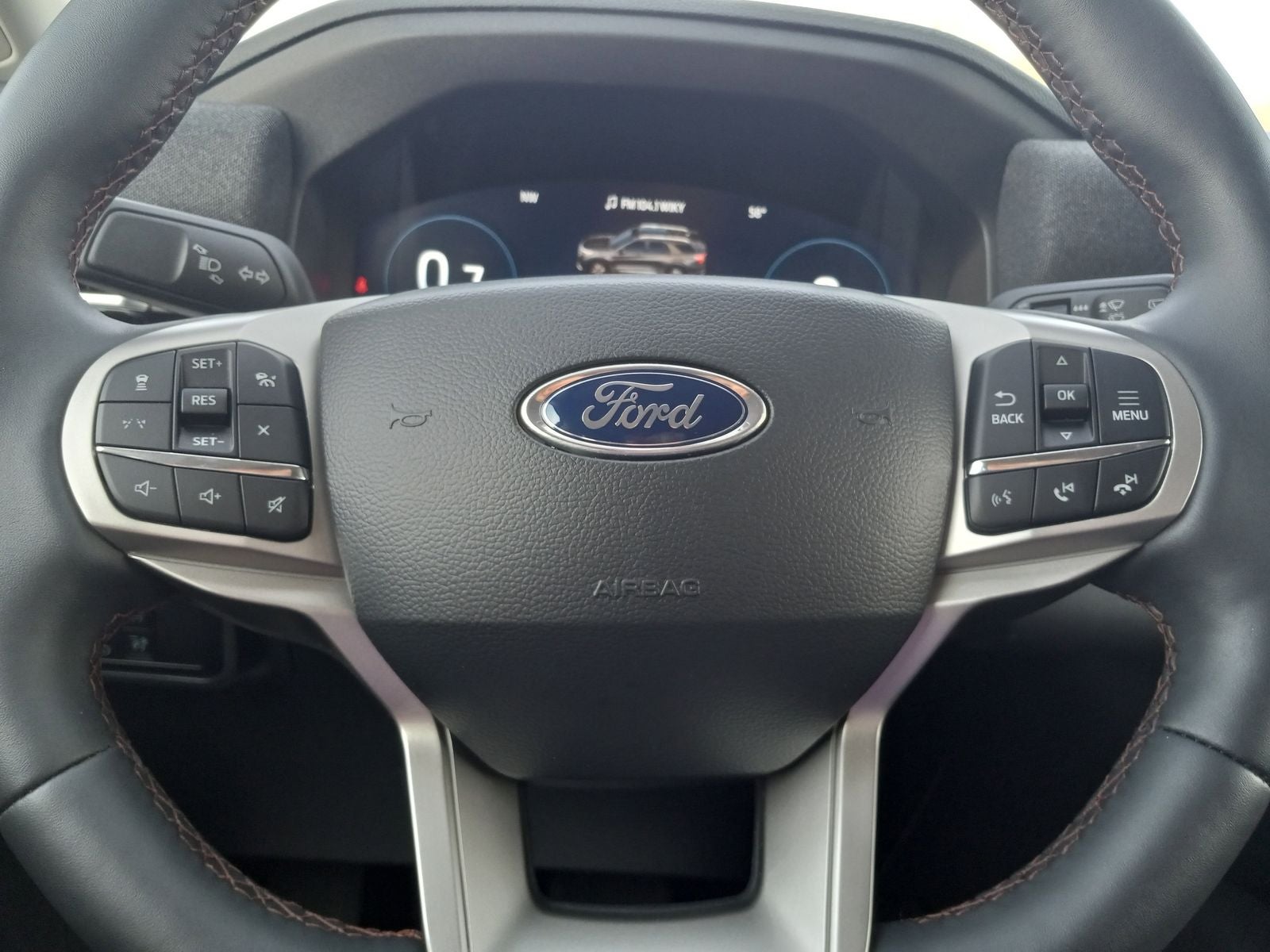 2025 Ford Explorer Active 4WD