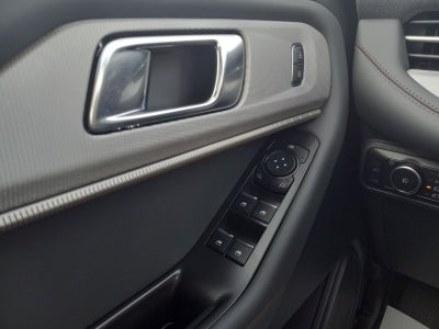 2025 Ford Explorer Active 4WD