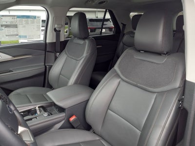 2025 Ford Explorer Active 4WD