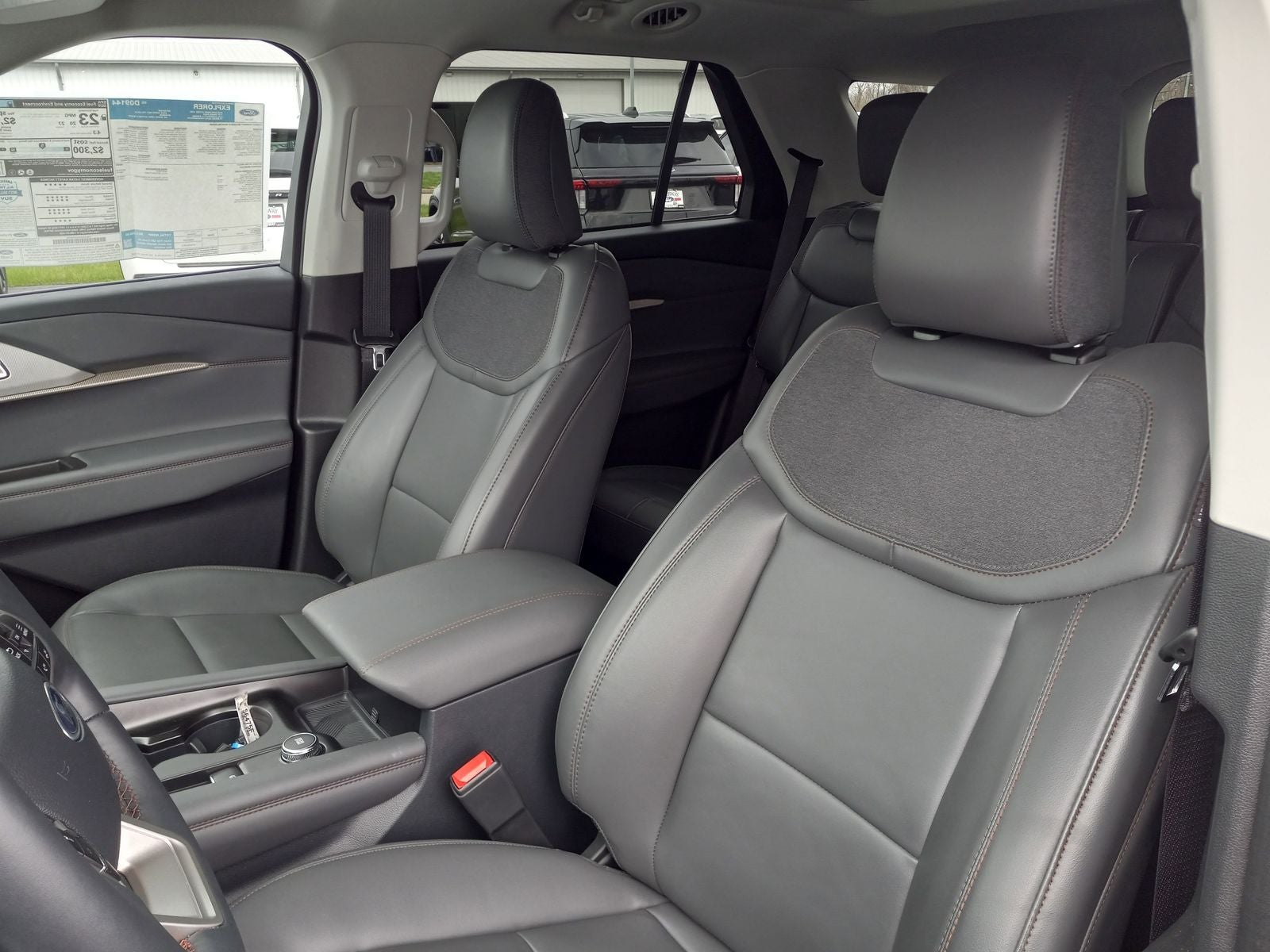 2025 Ford Explorer Active 4WD