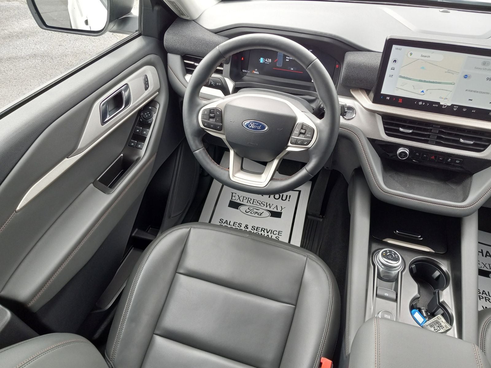 2025 Ford Explorer Active 4WD