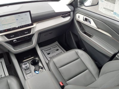 2025 Ford Explorer Active 4WD