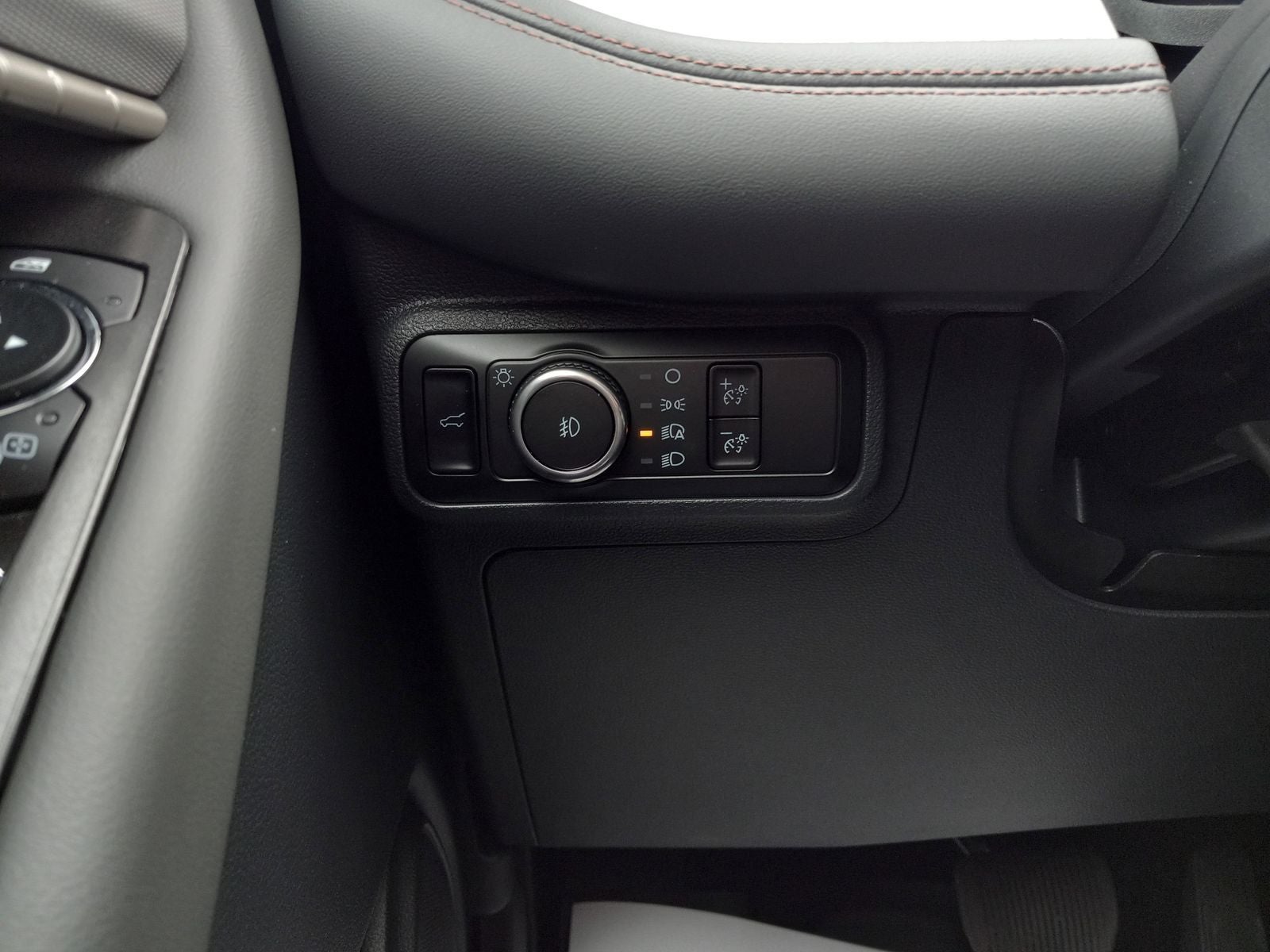 2025 Ford Explorer Active 4WD