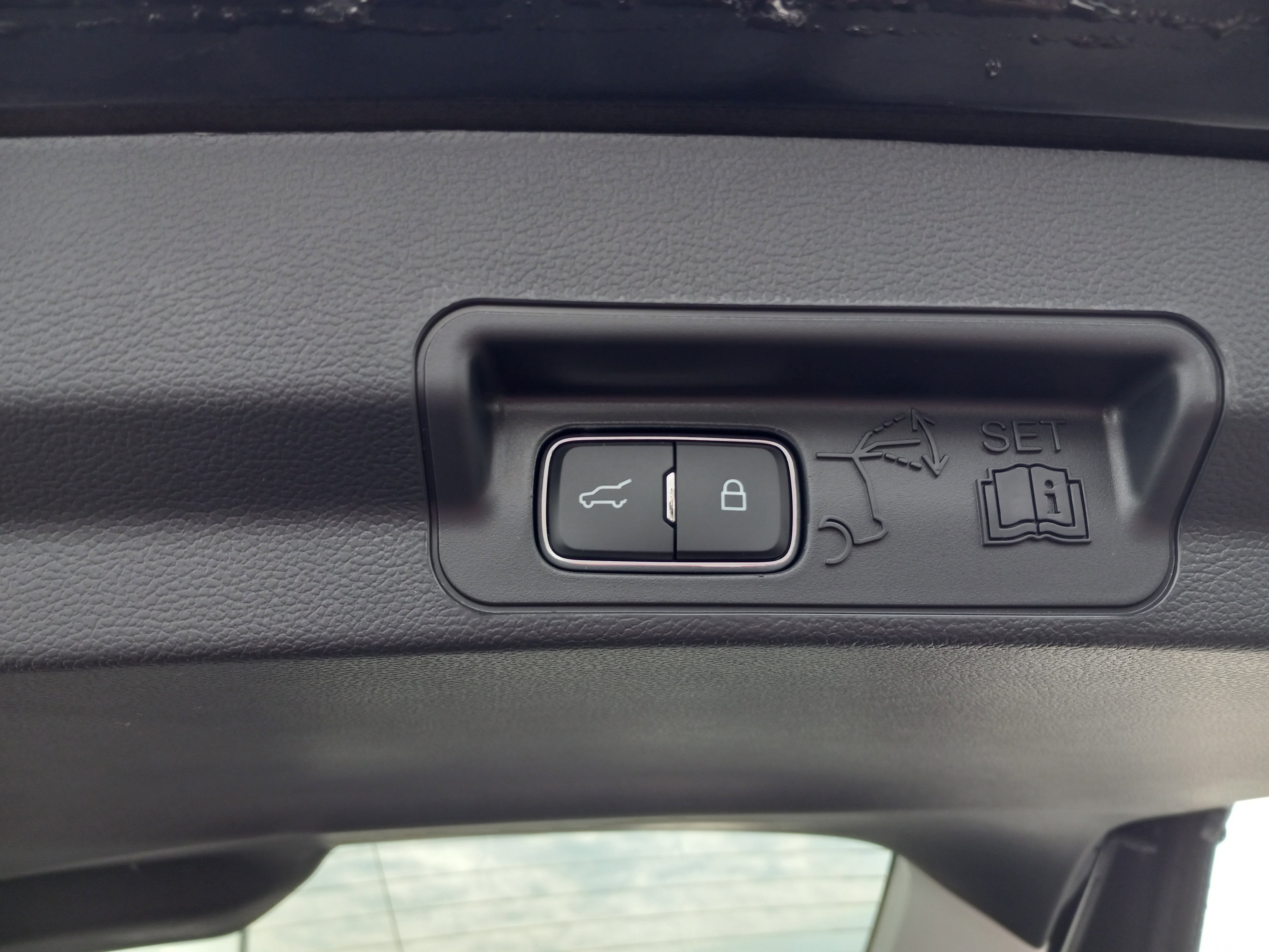 2026 Ford Explorer Active w/200A Pkg 4WD