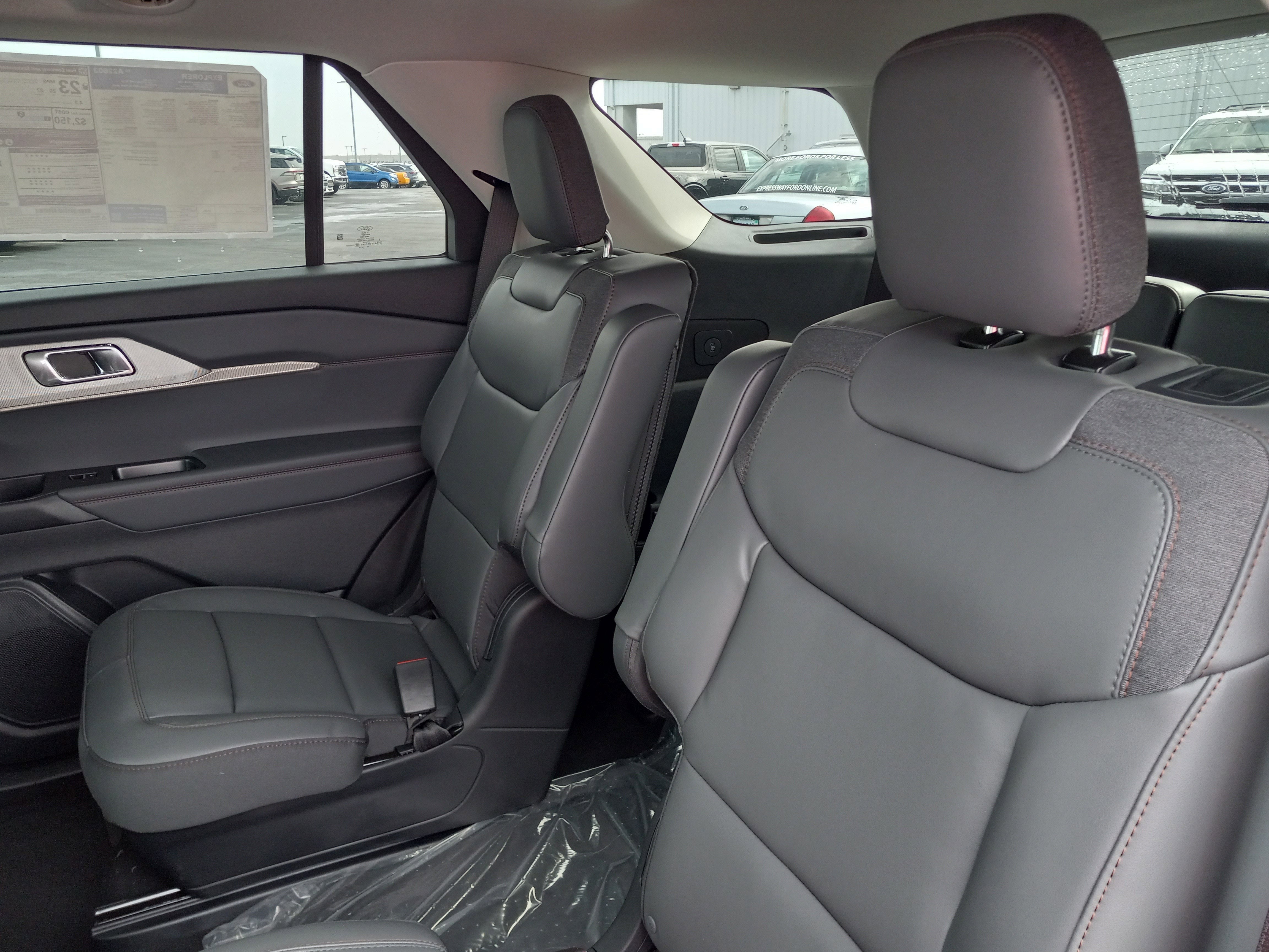 2026 Ford Explorer Active w/200A Pkg 4WD