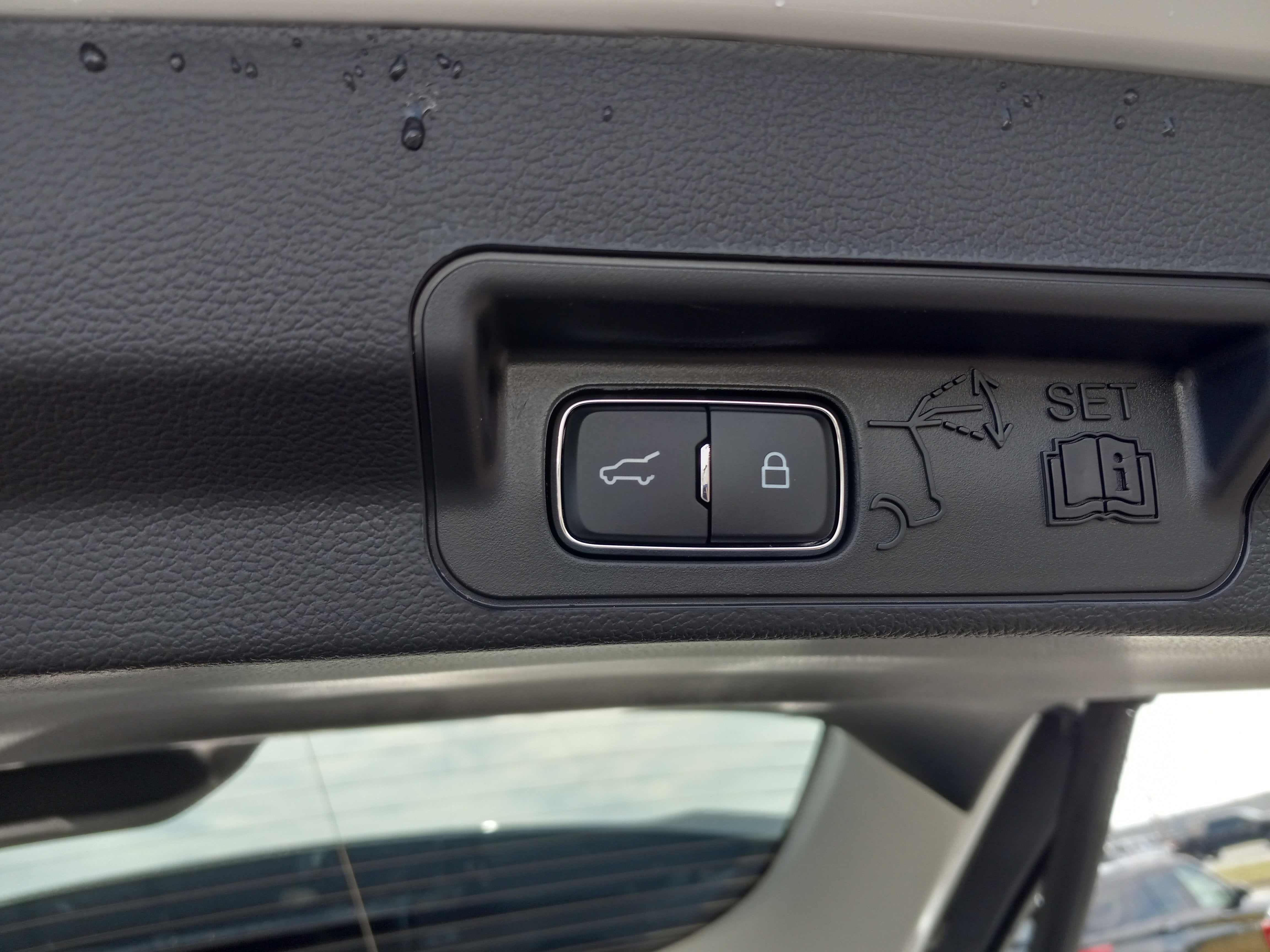 2026 Ford Explorer Active w/200A Pkg 4WD