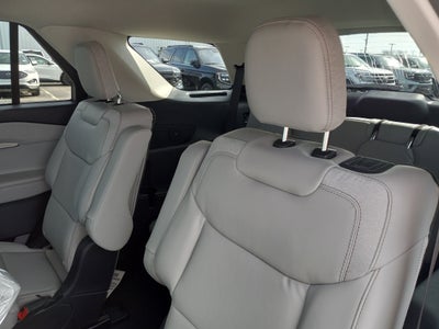 2026 Ford Explorer Active w/200A Pkg 4WD