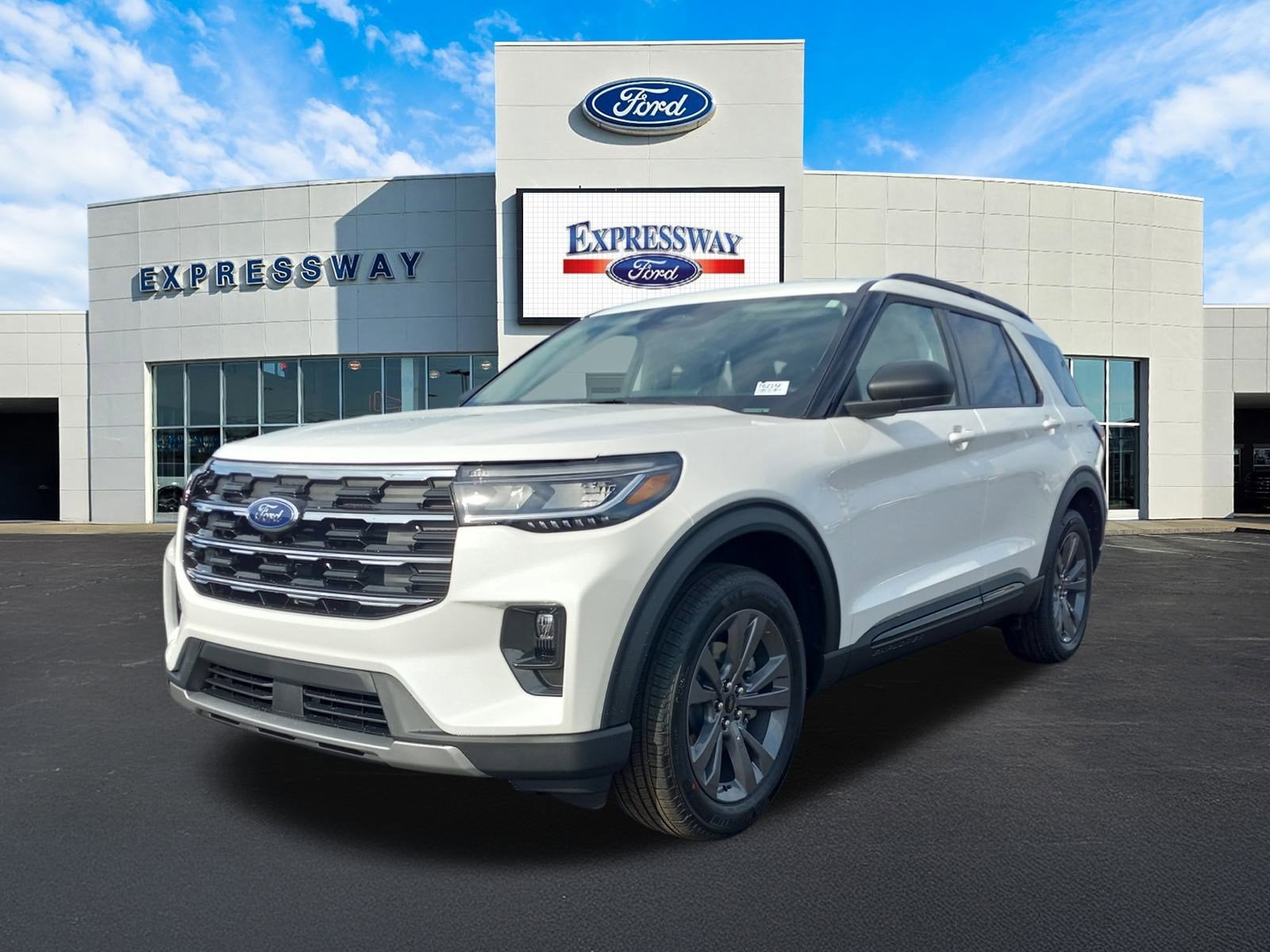 2026 Ford Explorer Active w/200A Pkg 4WD