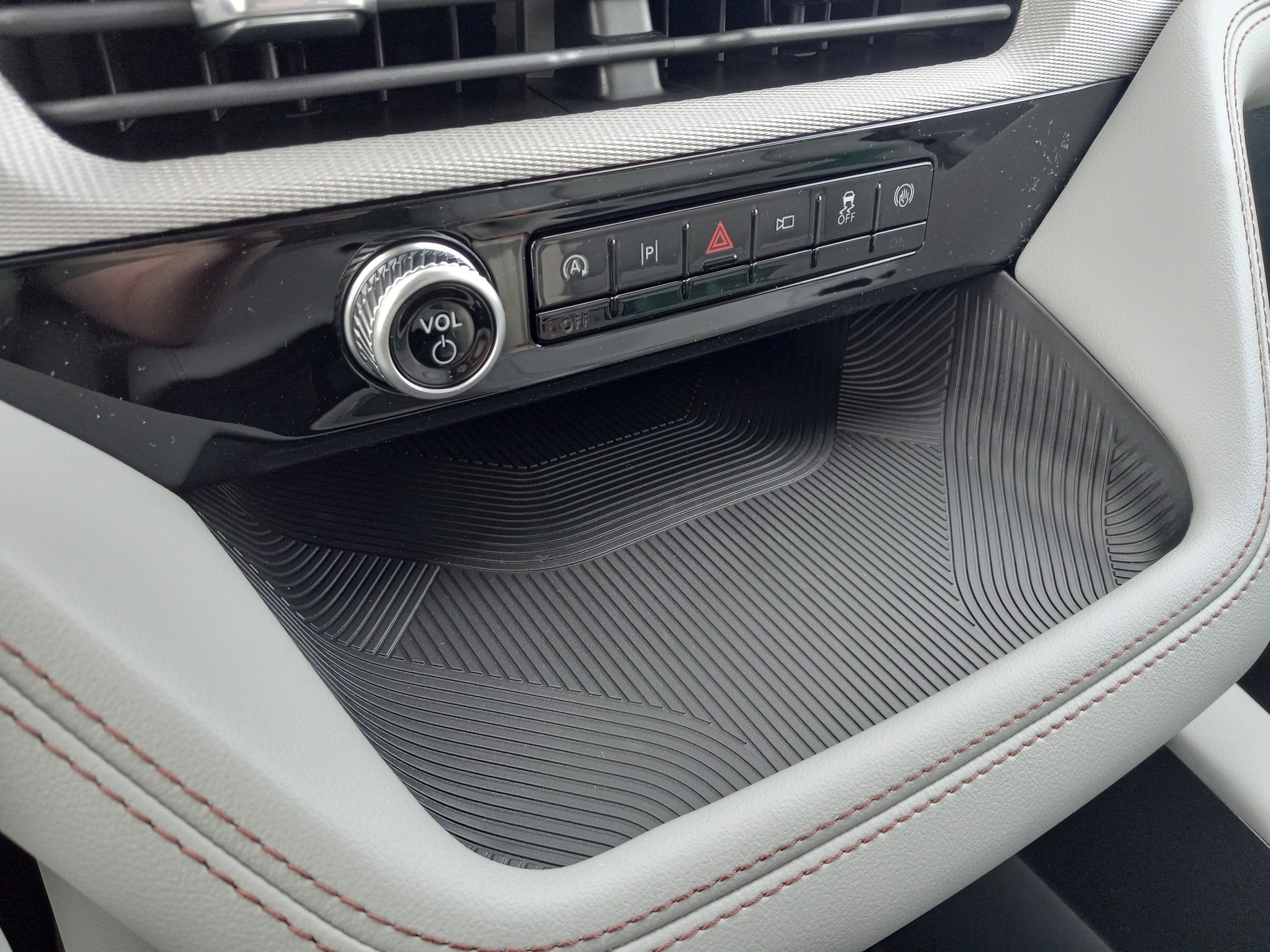 2026 Ford Explorer Active w/200A Pkg 4WD