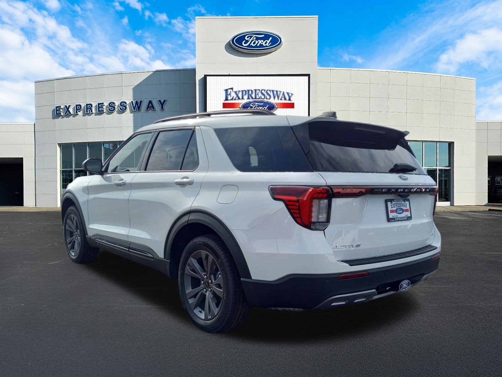 2026 Ford Explorer Active w/200A Pkg 4WD