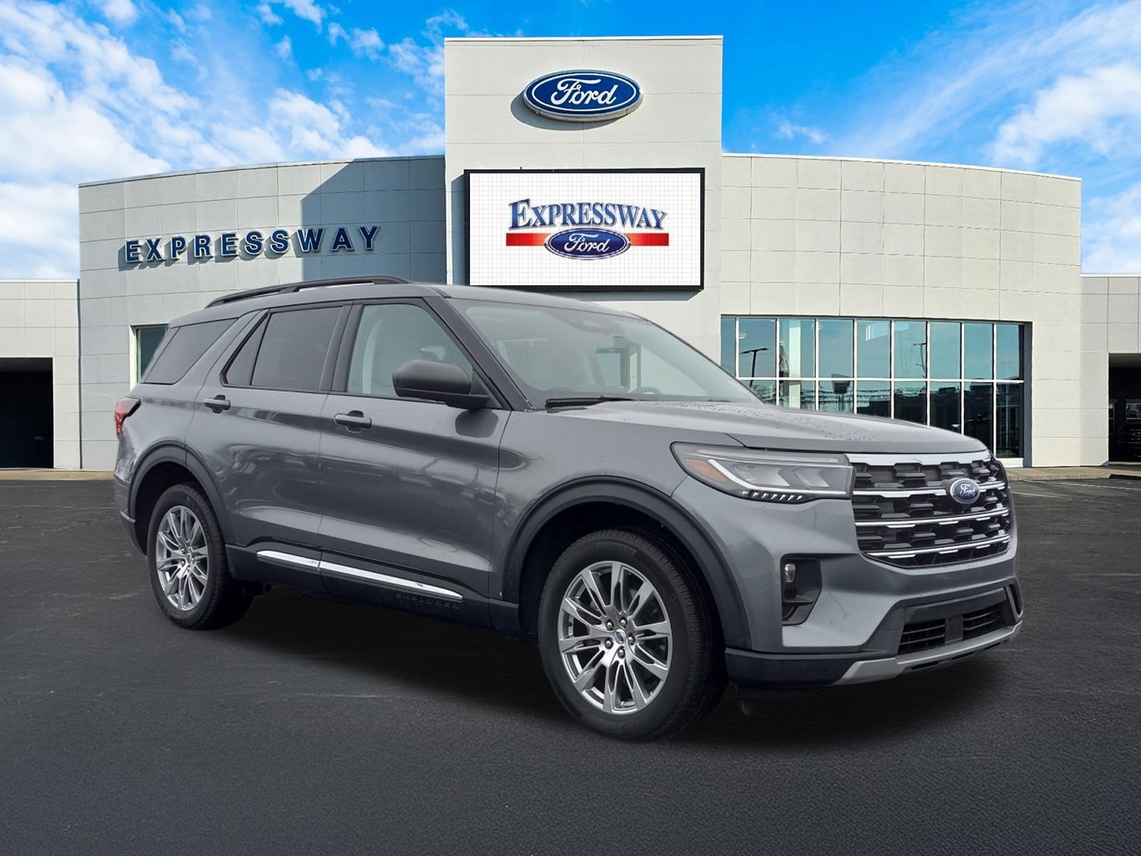 2025 Ford Explorer Active