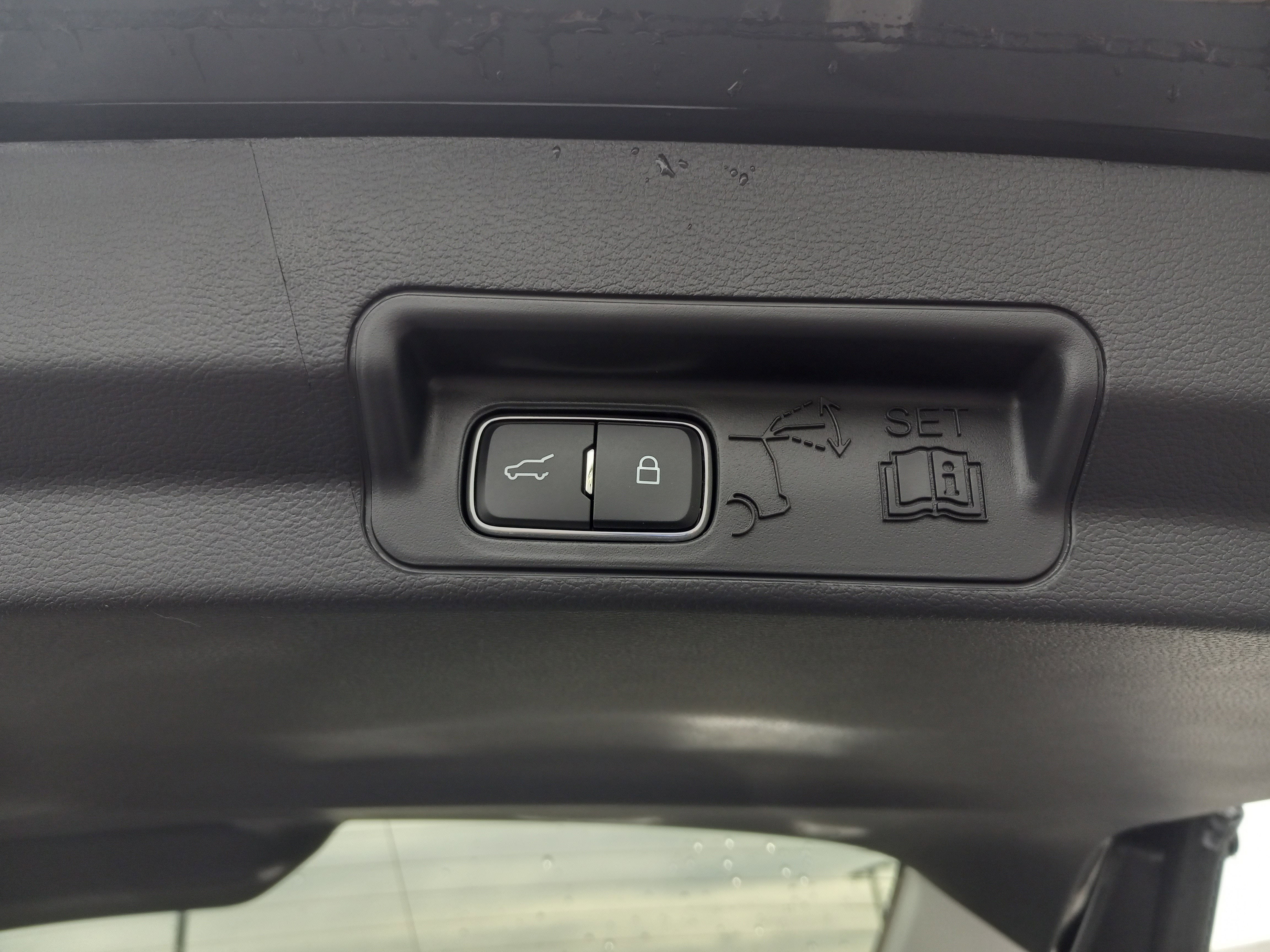 2026 Ford Explorer Active w/200A Pkg 4WD