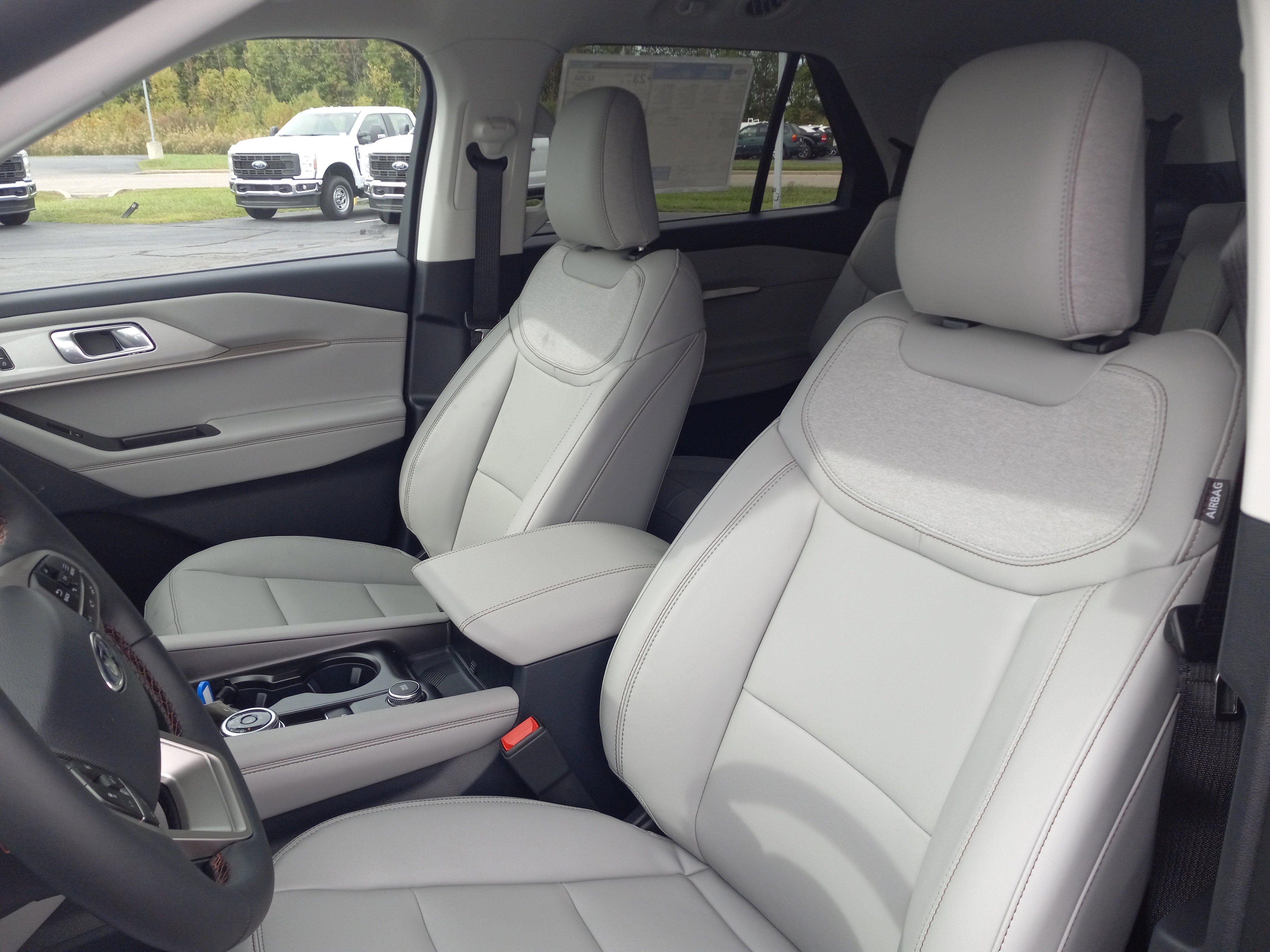 2026 Ford Explorer Active w/200A Pkg 4WD