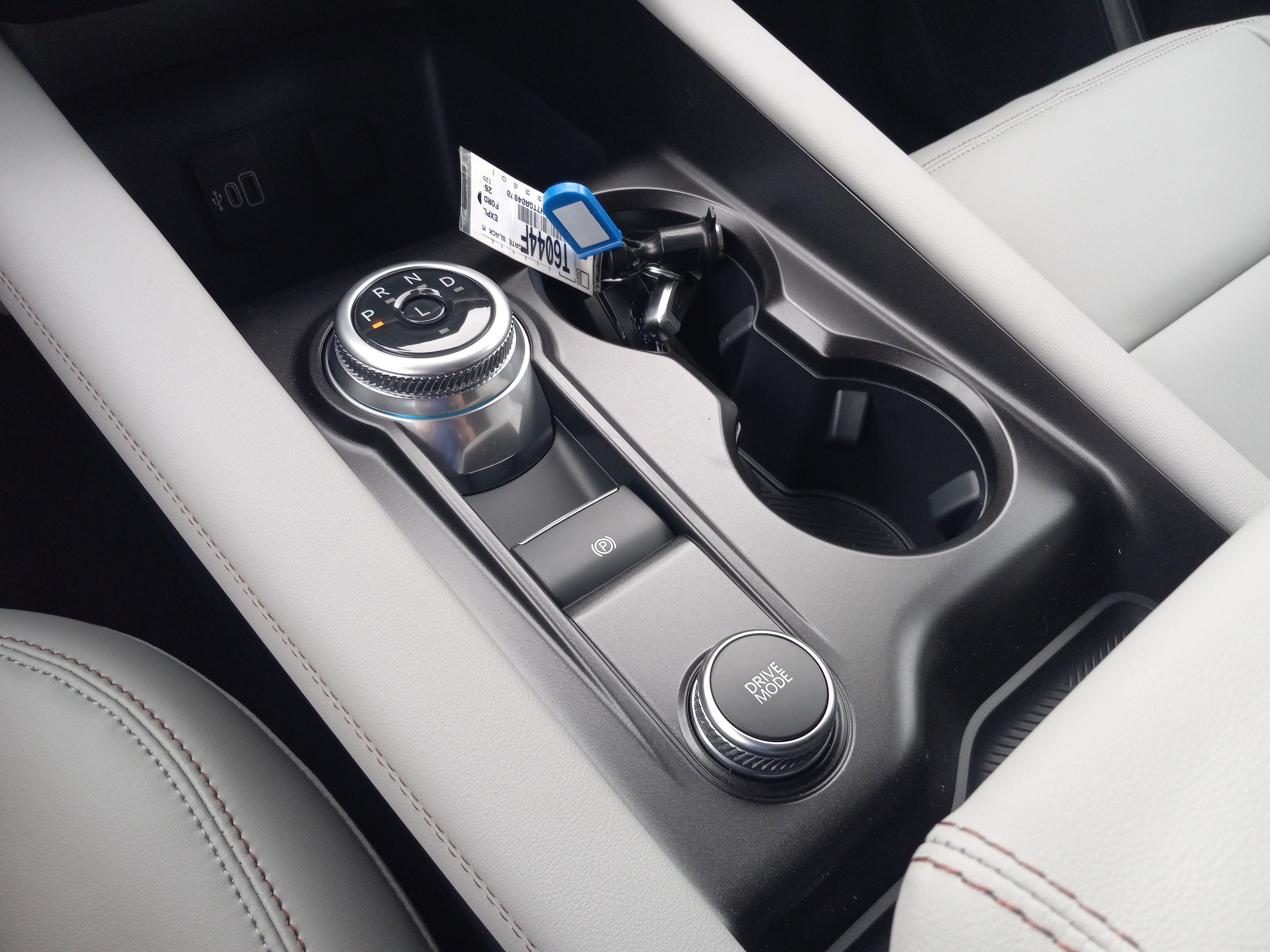 2026 Ford Explorer Active w/200A Pkg 4WD