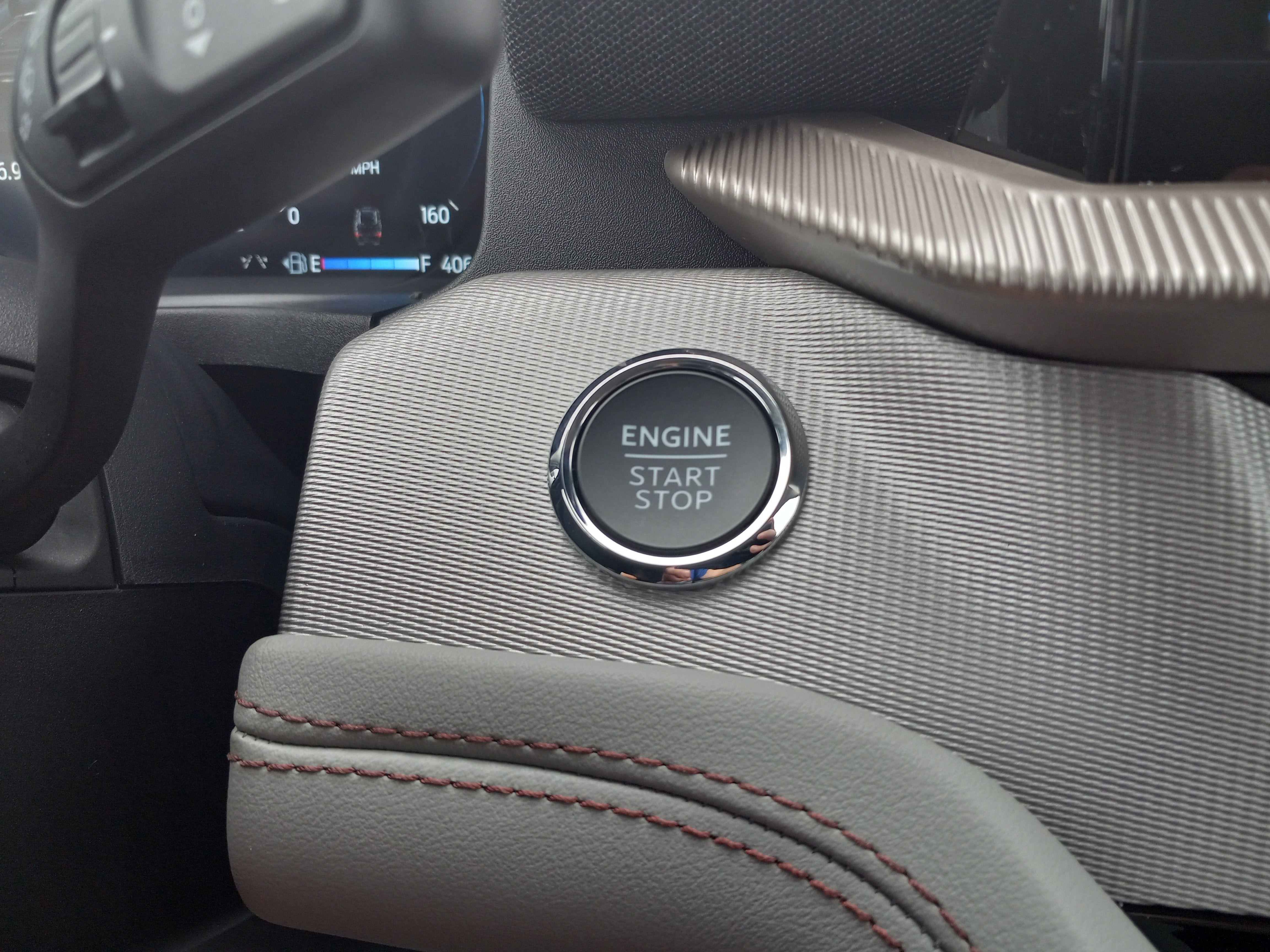 2026 Ford Explorer Active w/200A Pkg 4WD