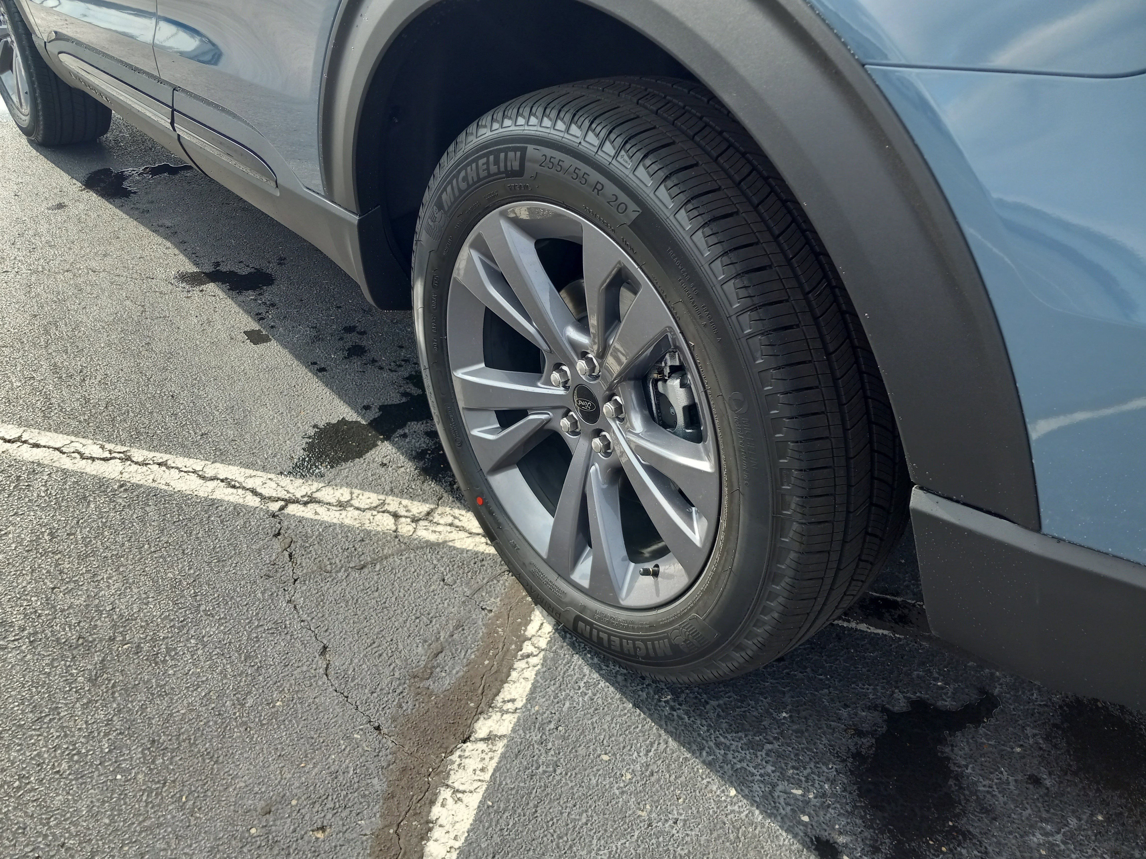 2026 Ford Explorer Active w/200A Pkg 4WD