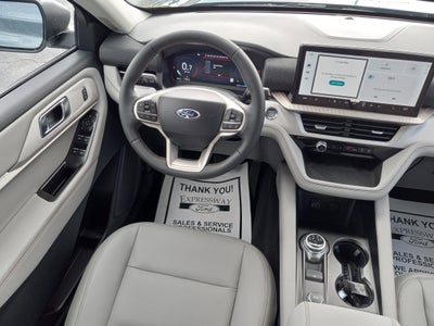 2026 Ford Explorer Active w/200A Pkg 4WD
