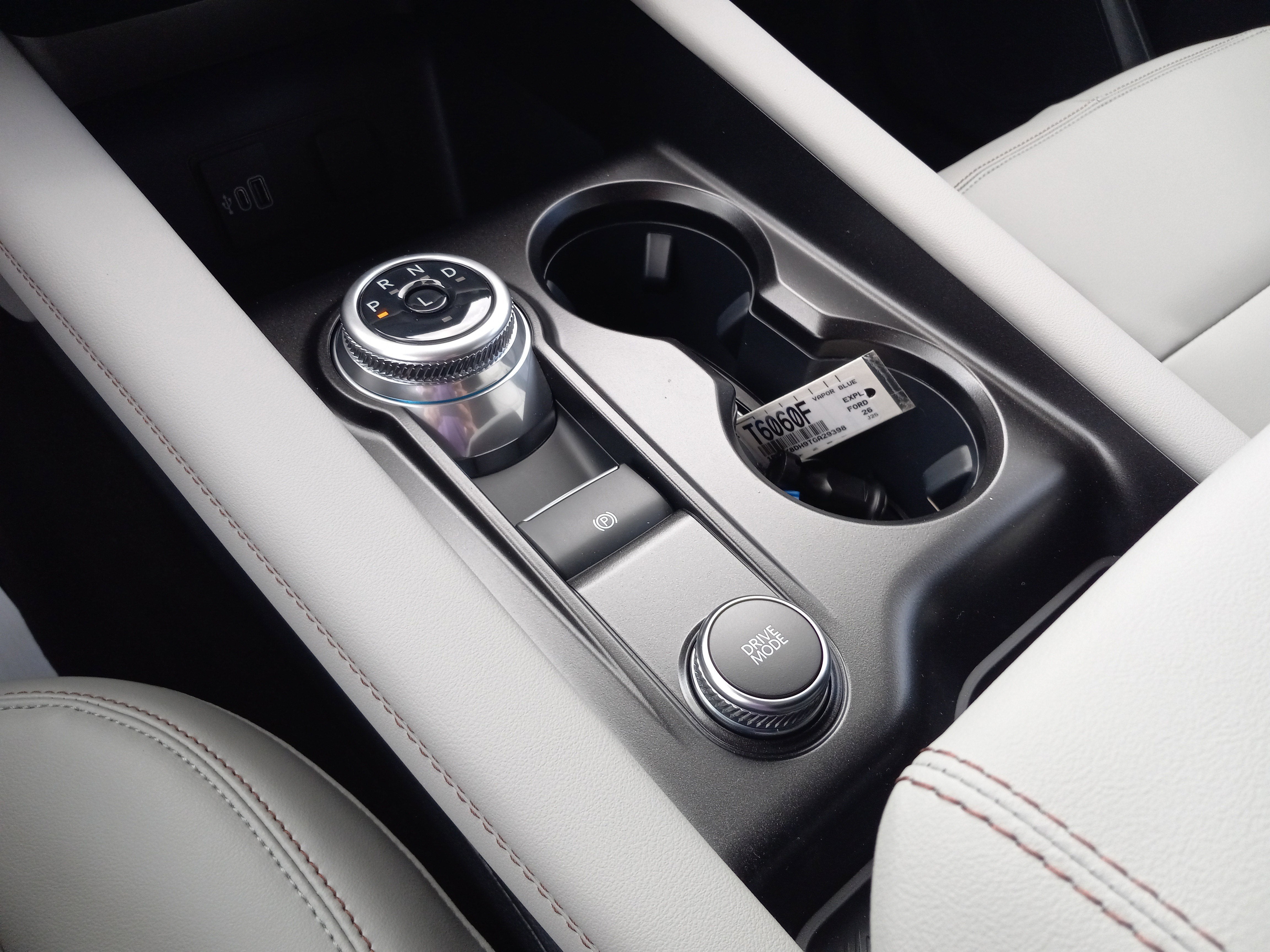 2026 Ford Explorer Active w/200A Pkg 4WD