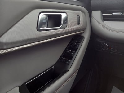 2026 Ford Explorer Active w/200A Pkg 4WD