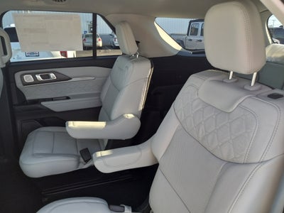 2026 Ford Explorer Platinum 4WD