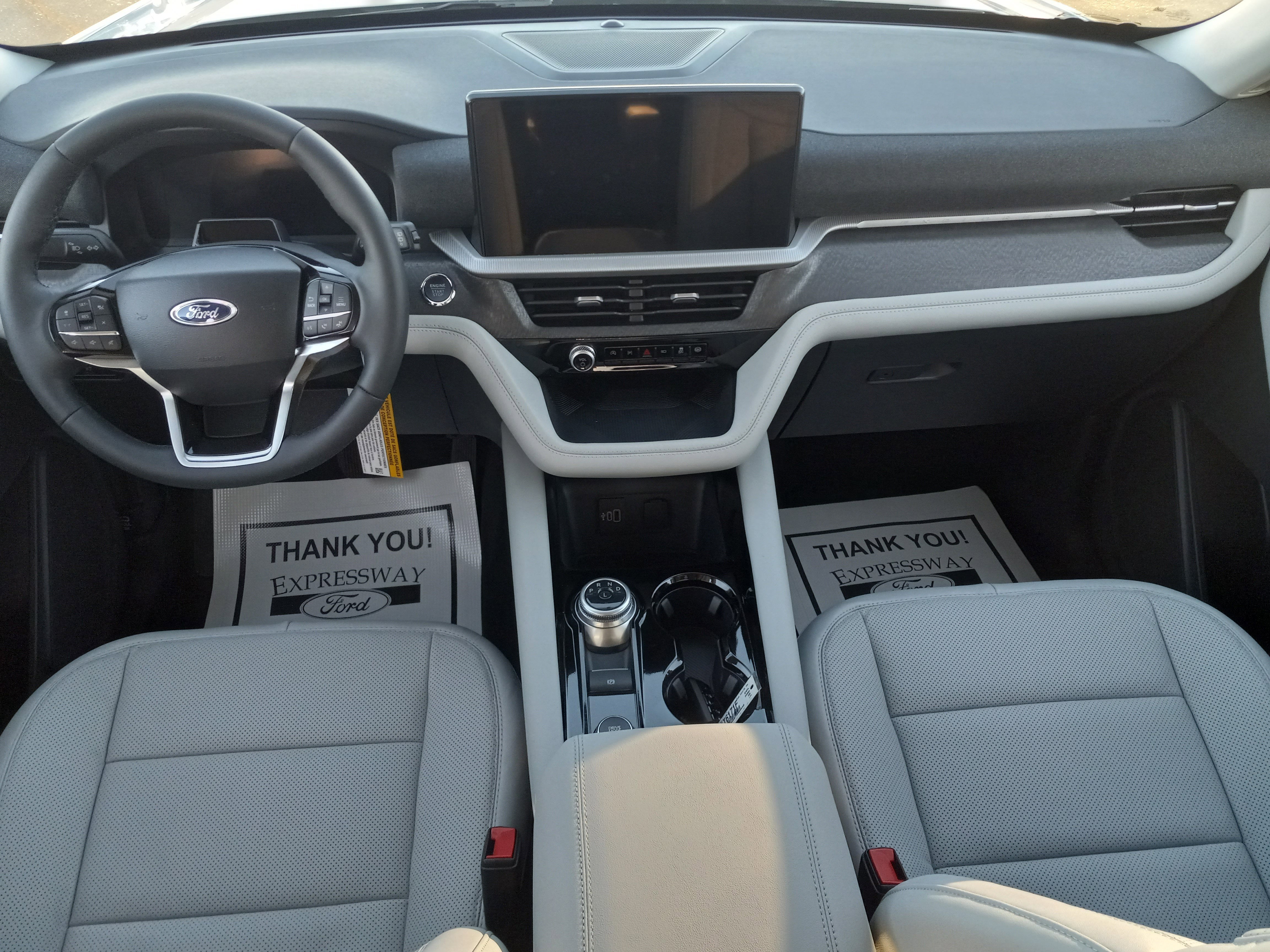 2026 Ford Explorer Platinum 4WD