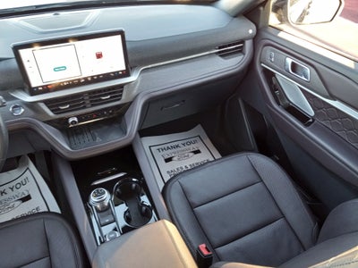 2025 Ford Explorer Platinum