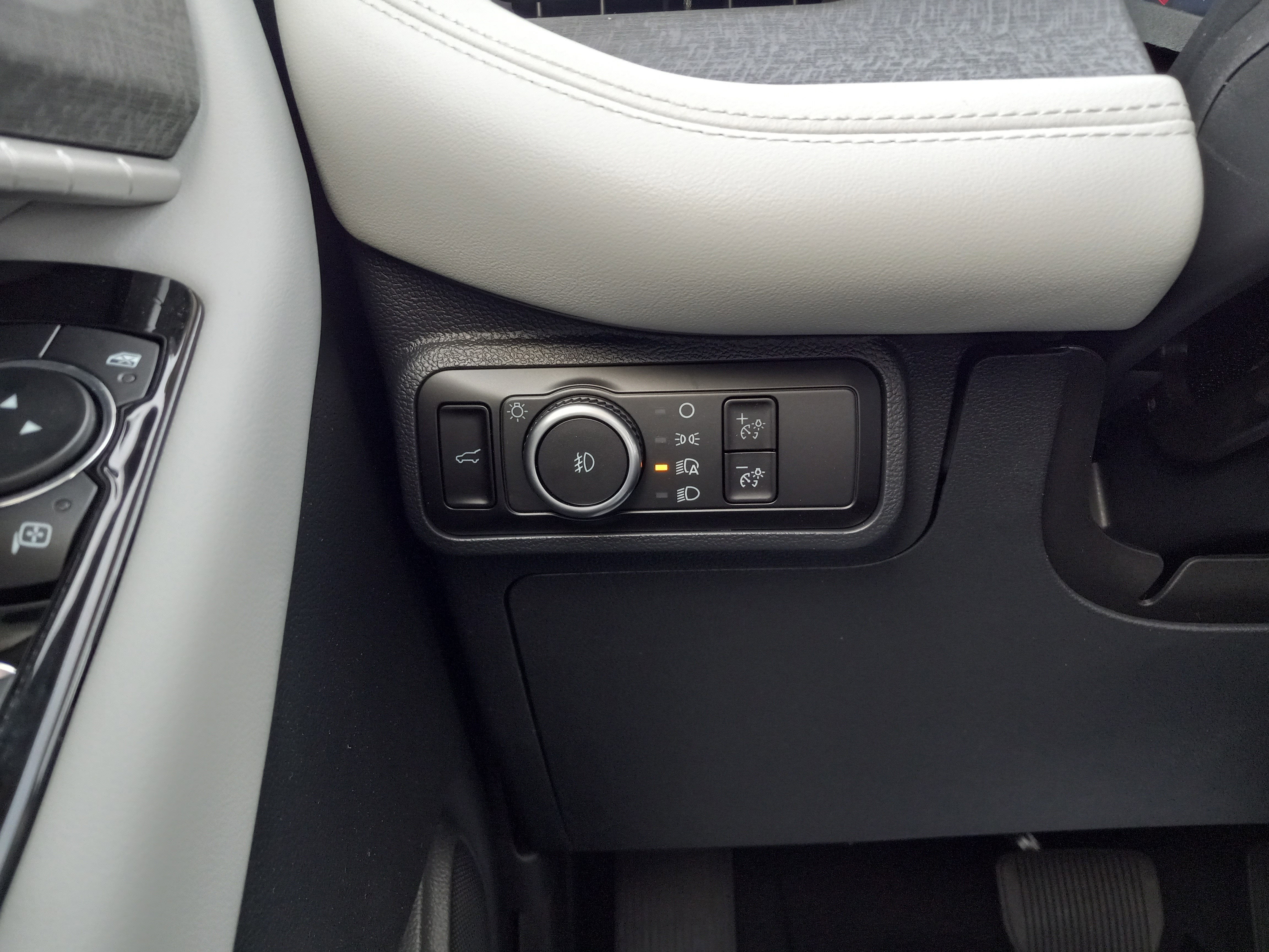 2026 Ford Explorer Platinum 4WD