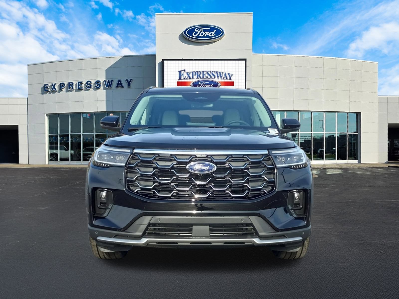 2026 Ford Explorer Platinum 4WD
