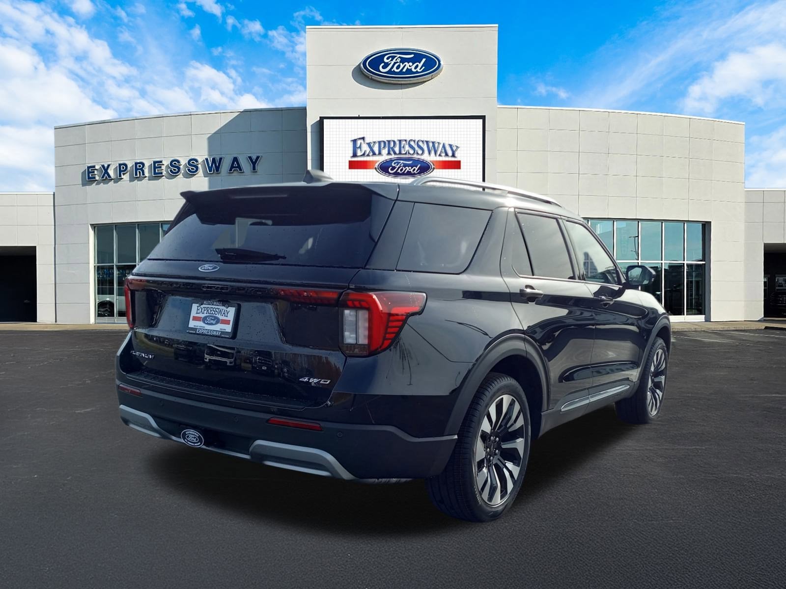 2026 Ford Explorer Platinum 4WD