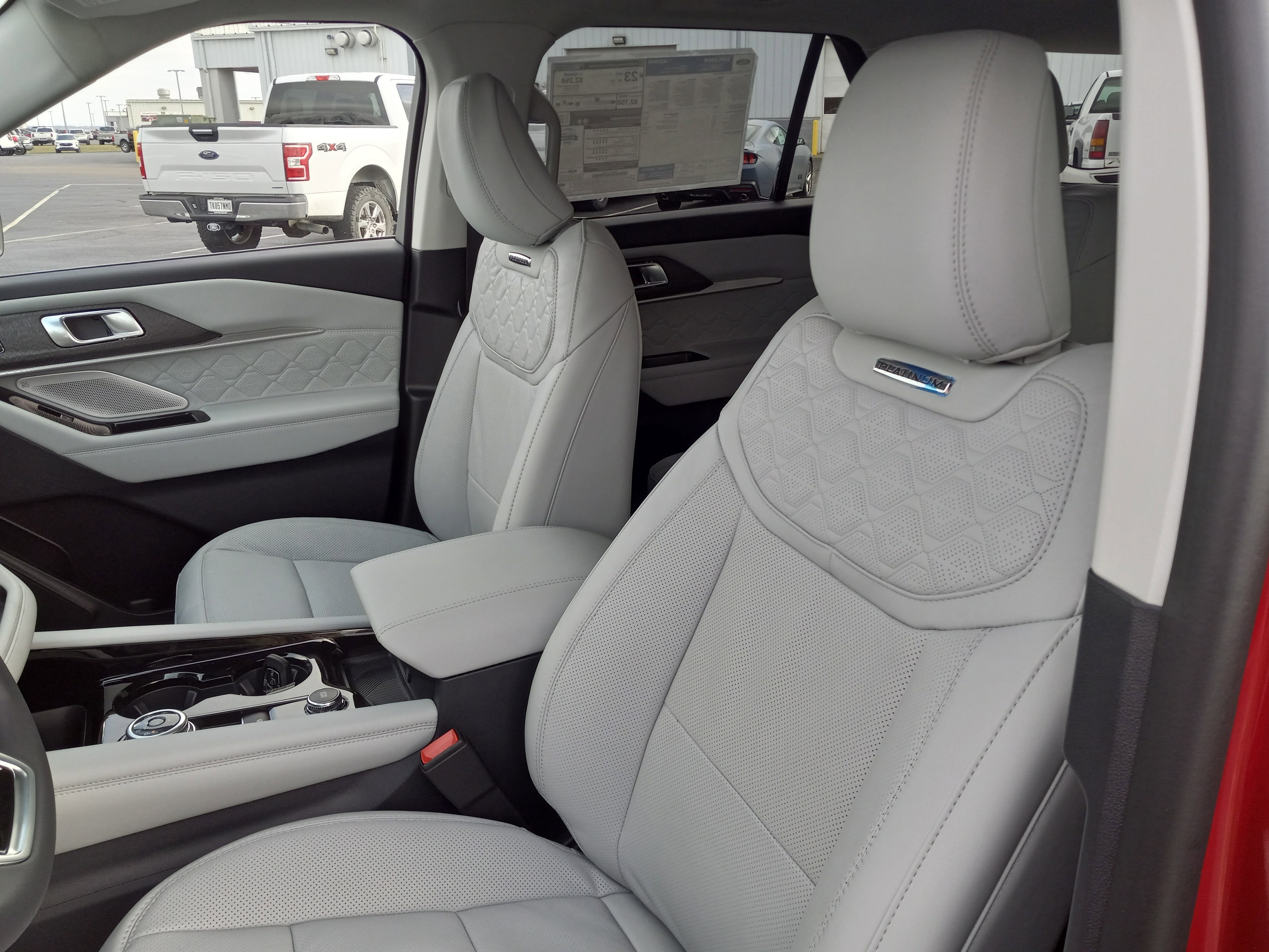 2026 Ford Explorer Platinum 4WD