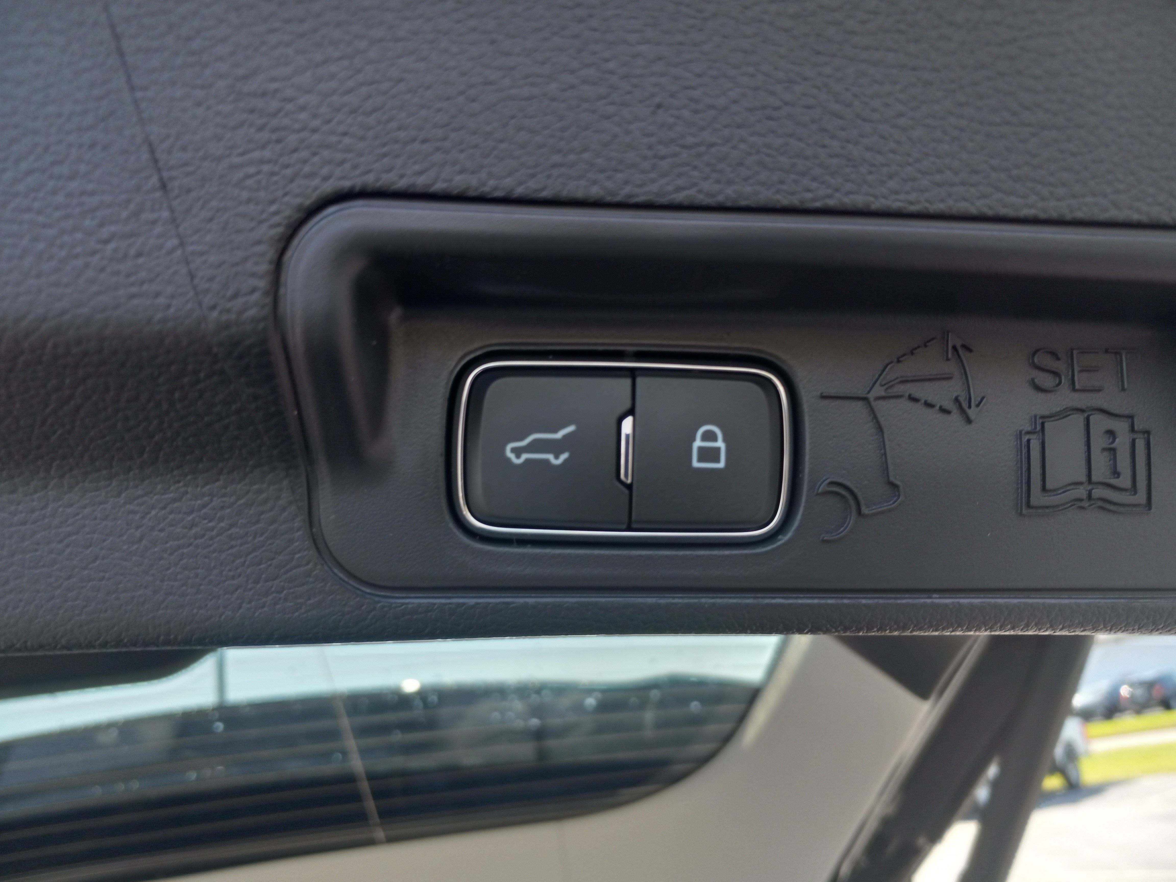 2026 Ford Explorer Platinum 4WD